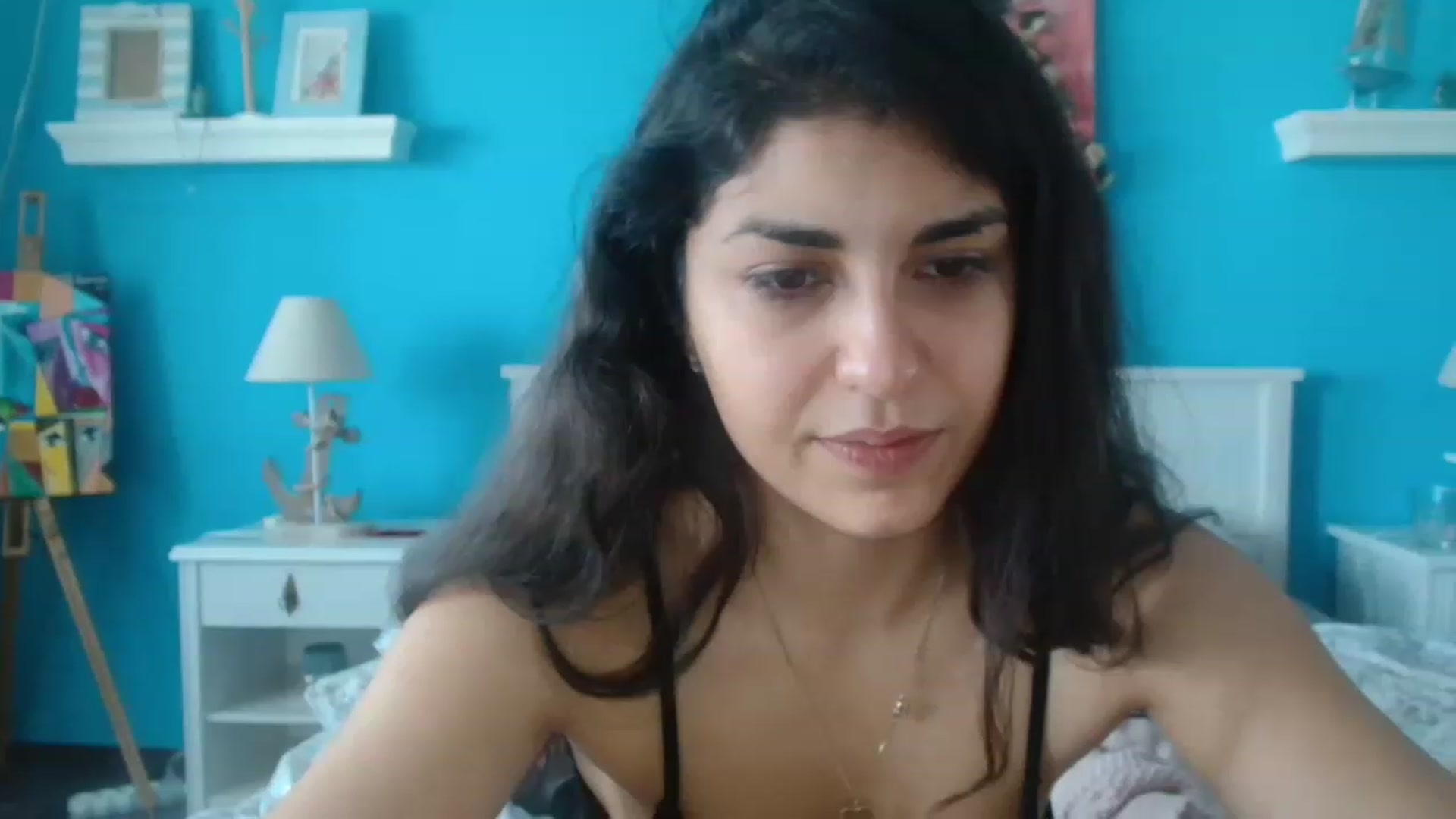 Gallery image thumbnail from GiselleH's myfreecams stream on, 03/08/2023, 07:46 image 17 of 20