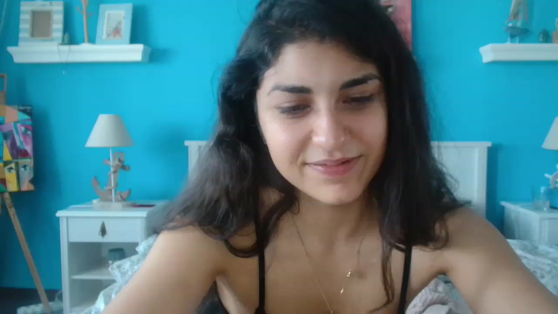 Gallery image thumbnail from GiselleH's myfreecams stream on, 03/08/2023, 07:46 image 15 of 20