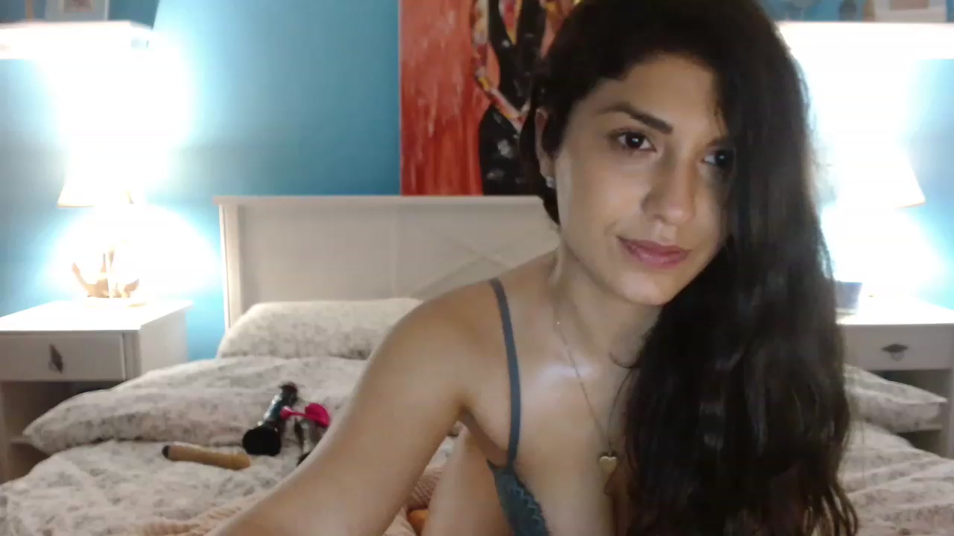 Gallery image thumbnail from GiselleH's myfreecams stream on, 03/08/2023, 20:15 image 13 of 20