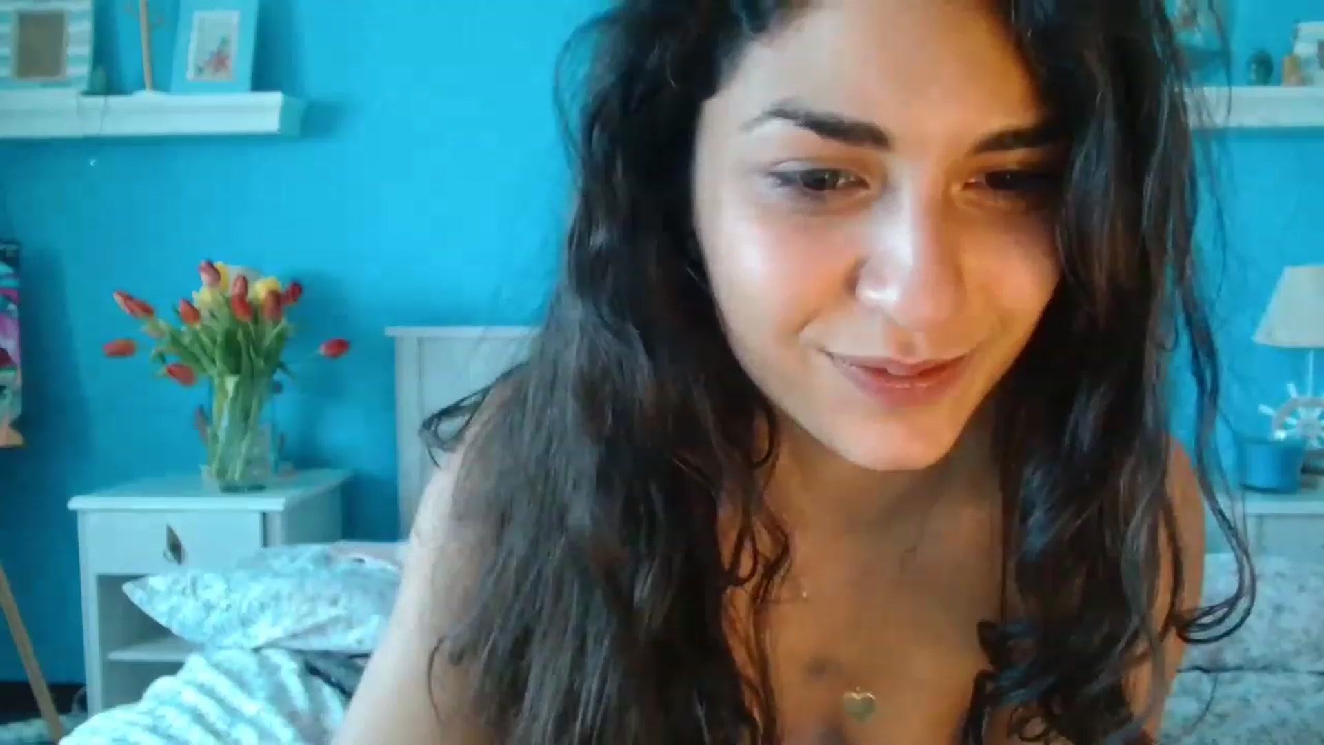 Gallery image thumbnail from GiselleH's myfreecams stream on, 03/09/2023, 09:19 image 19 of 20