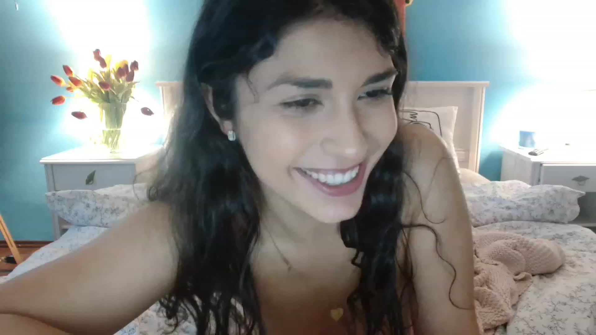Gallery image thumbnail from GiselleH's myfreecams stream on, 03/11/2023, 15:54 image 19 of 20