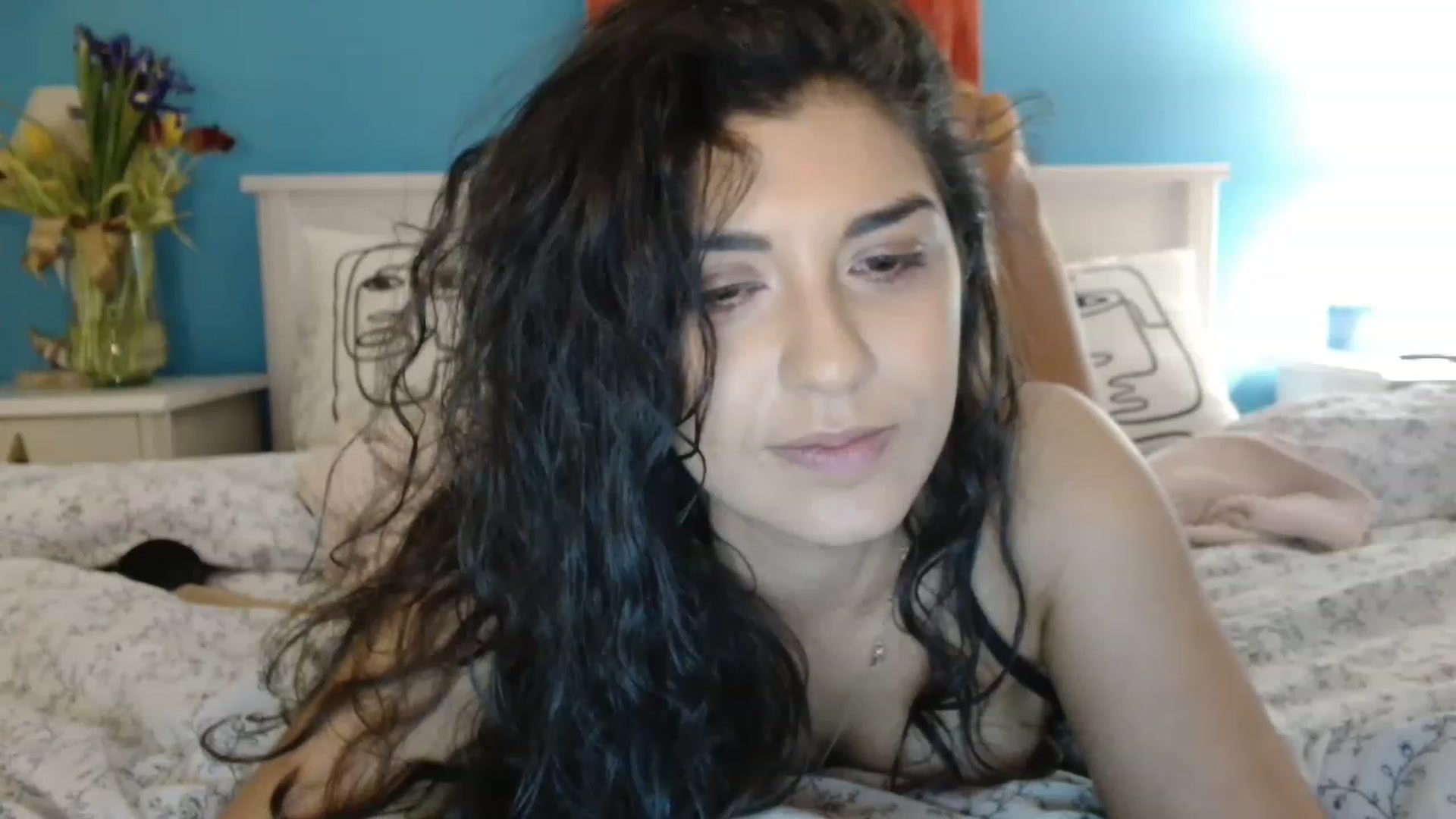 Gallery image thumbnail from GiselleH's myfreecams stream on, 03/13/2023, 20:18 image 2 of 20