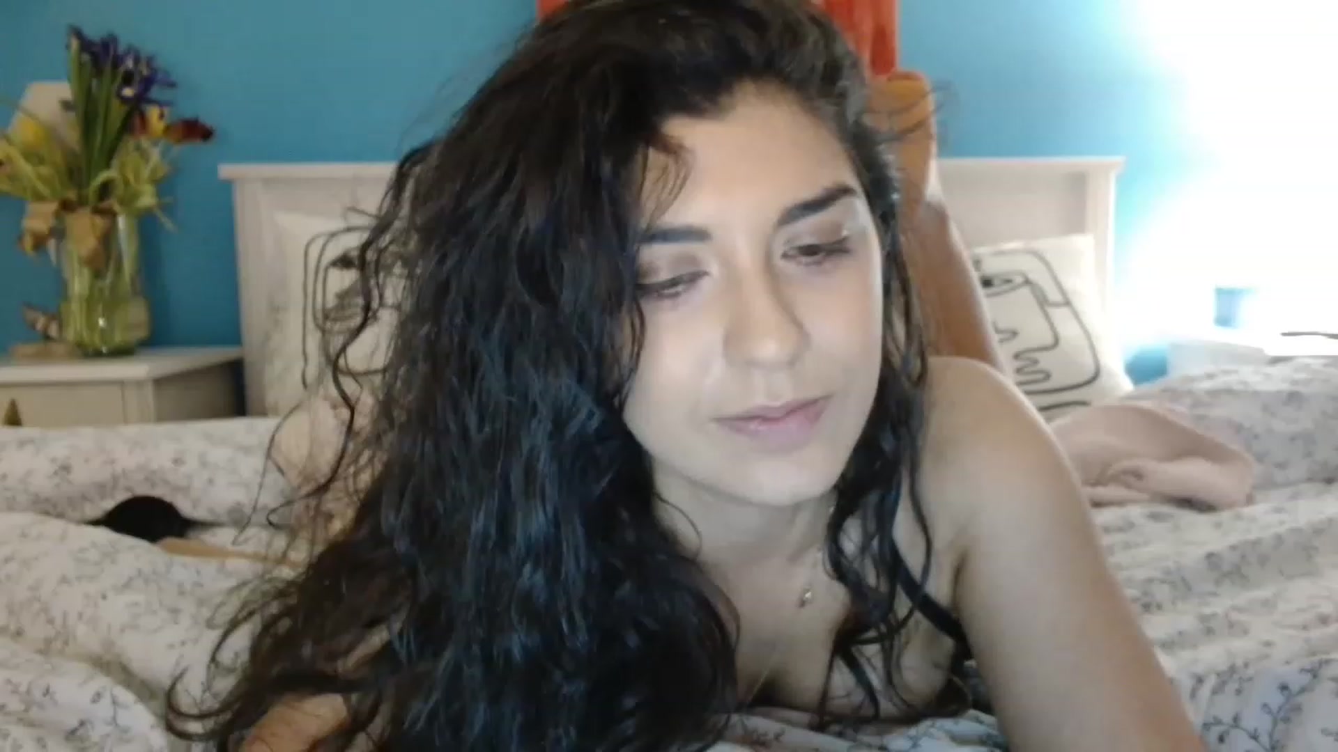 Gallery image thumbnail from GiselleH's myfreecams stream on, 03/13/2023, 20:18 image 1 of 20