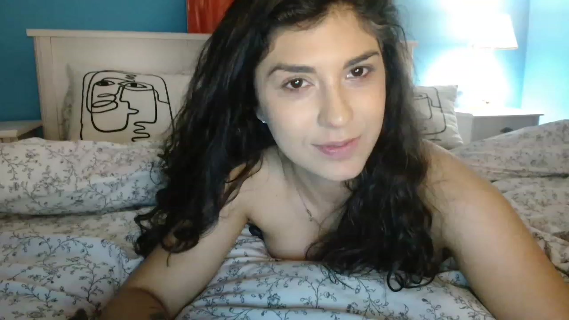 Gallery image thumbnail from GiselleH's myfreecams stream on, 03/16/2023, 18:20 image 18 of 20