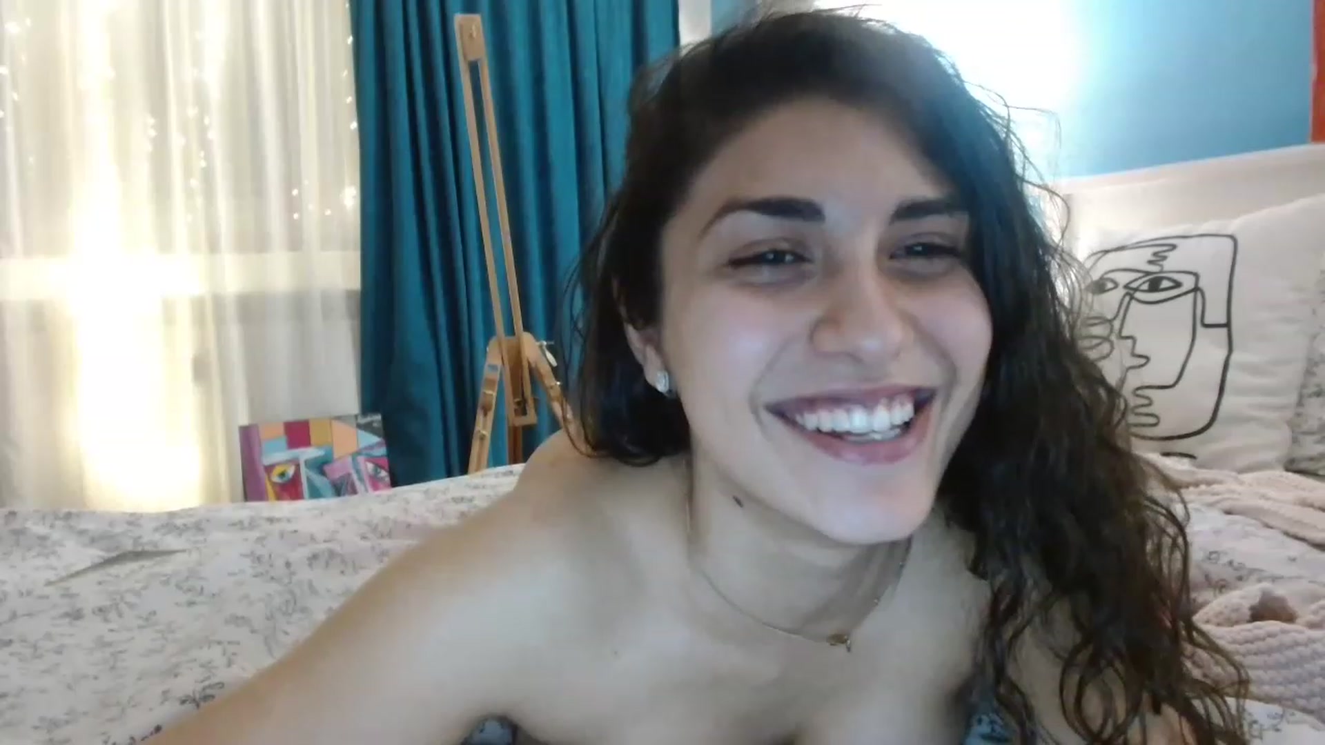 Gallery image thumbnail from GiselleH's myfreecams stream on, 03/20/2023, 19:58 image 18 of 20