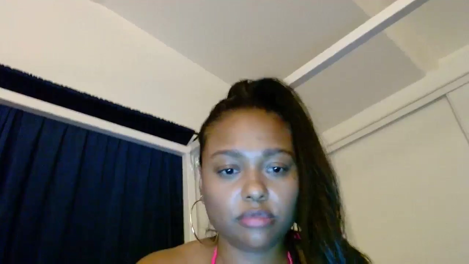 Gallery image thumbnail from Gisellevvi's myfreecams stream on, 08/21/2024, 08:37 image 18 of 20