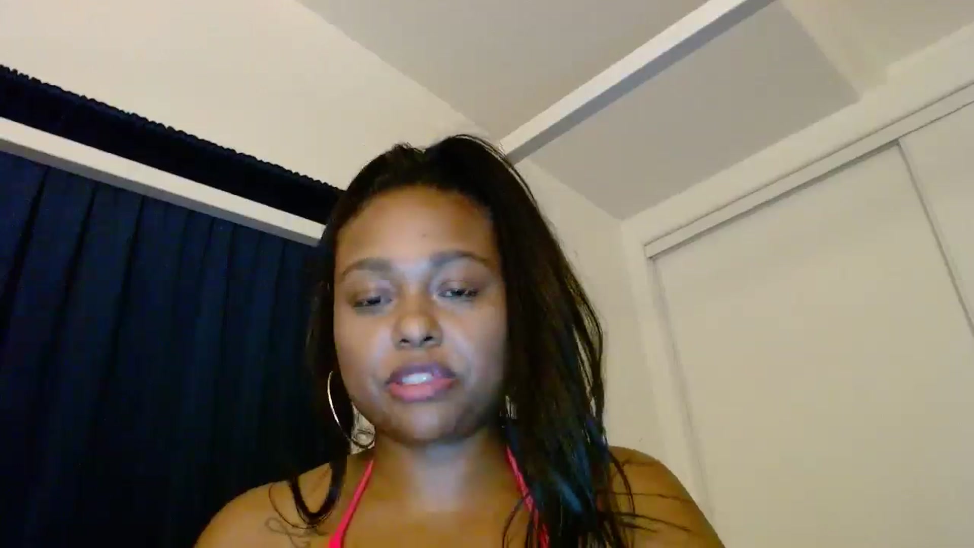 Gallery image thumbnail from Gisellevvi's myfreecams stream on, 08/21/2024, 08:37 image 7 of 20