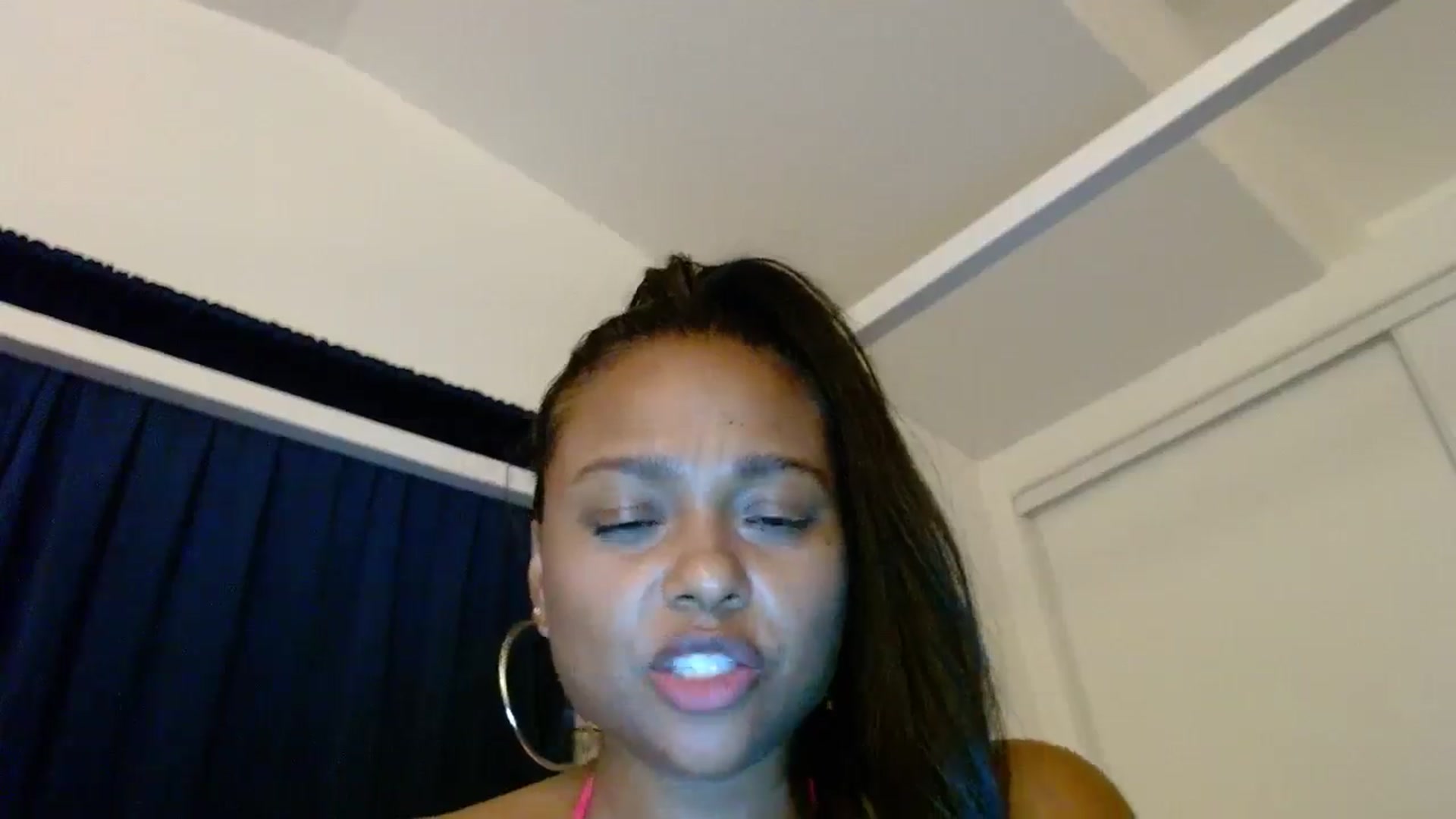 Gallery image thumbnail from Gisellevvi's myfreecams stream on, 08/21/2024, 08:37 image 13 of 20