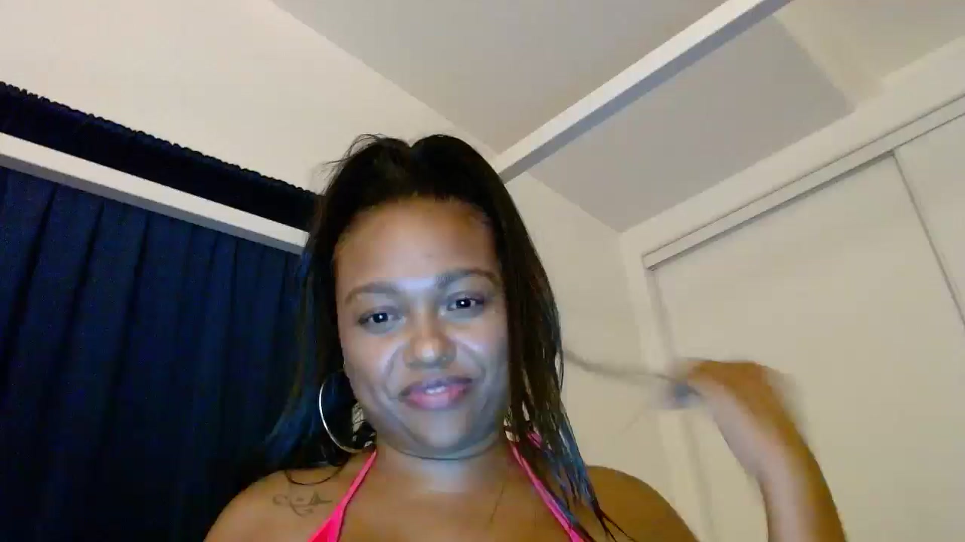 Gallery image thumbnail from Gisellevvi's myfreecams stream on, 08/21/2024, 08:37 image 6 of 20