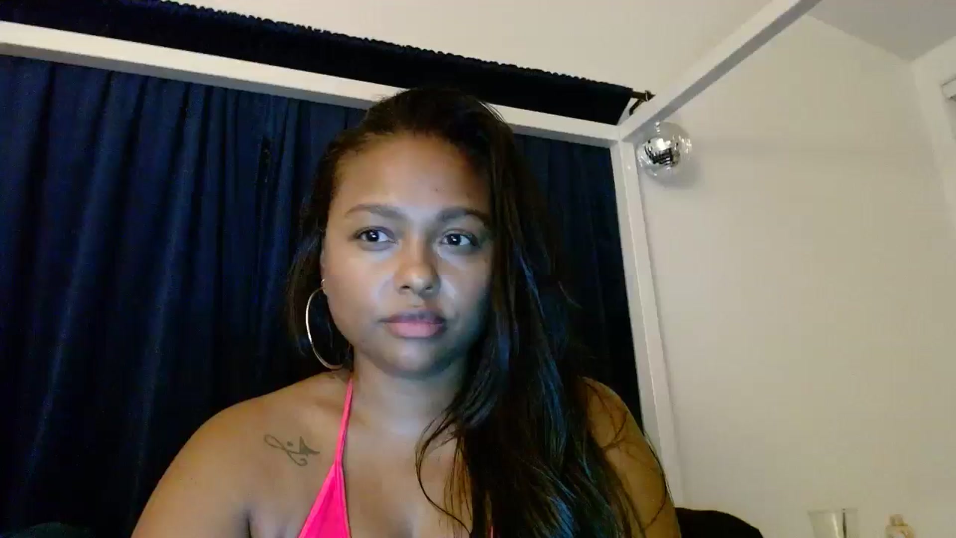 Gallery image thumbnail from Gisellevvi's myfreecams stream on, 08/21/2024, 09:19 image 14 of 20