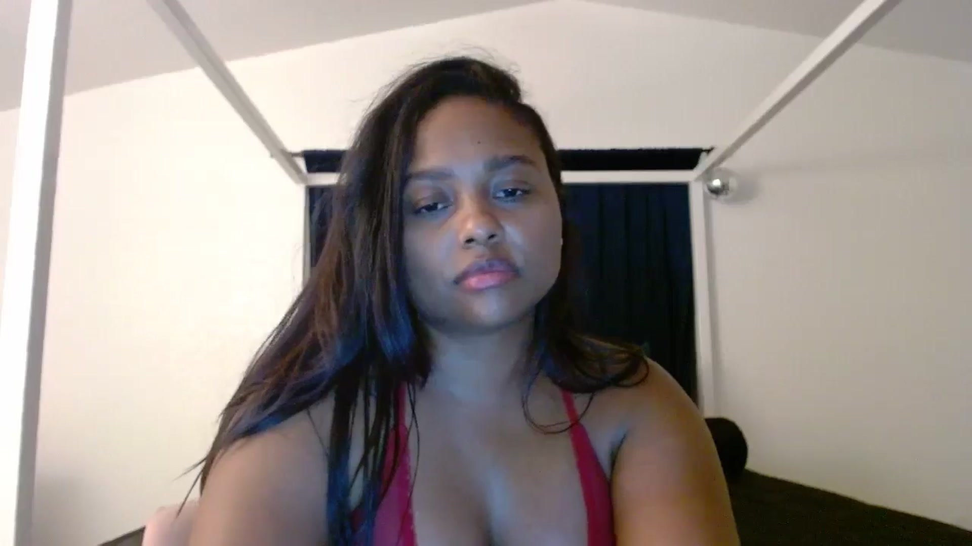 Gallery image thumbnail from Gisellevvi's myfreecams stream on, 08/23/2024, 08:19 image 17 of 20