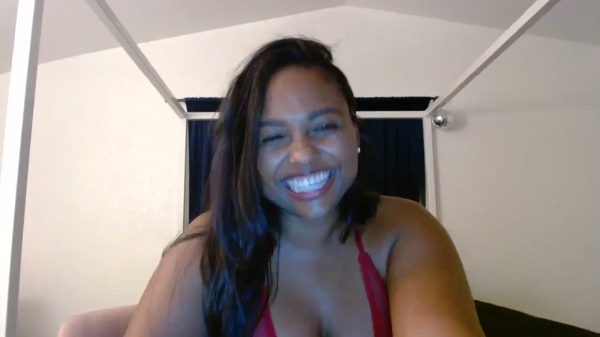 Gallery image thumbnail from Gisellevvi's myfreecams stream on, 08/23/2024, 08:19 image 3 of 20