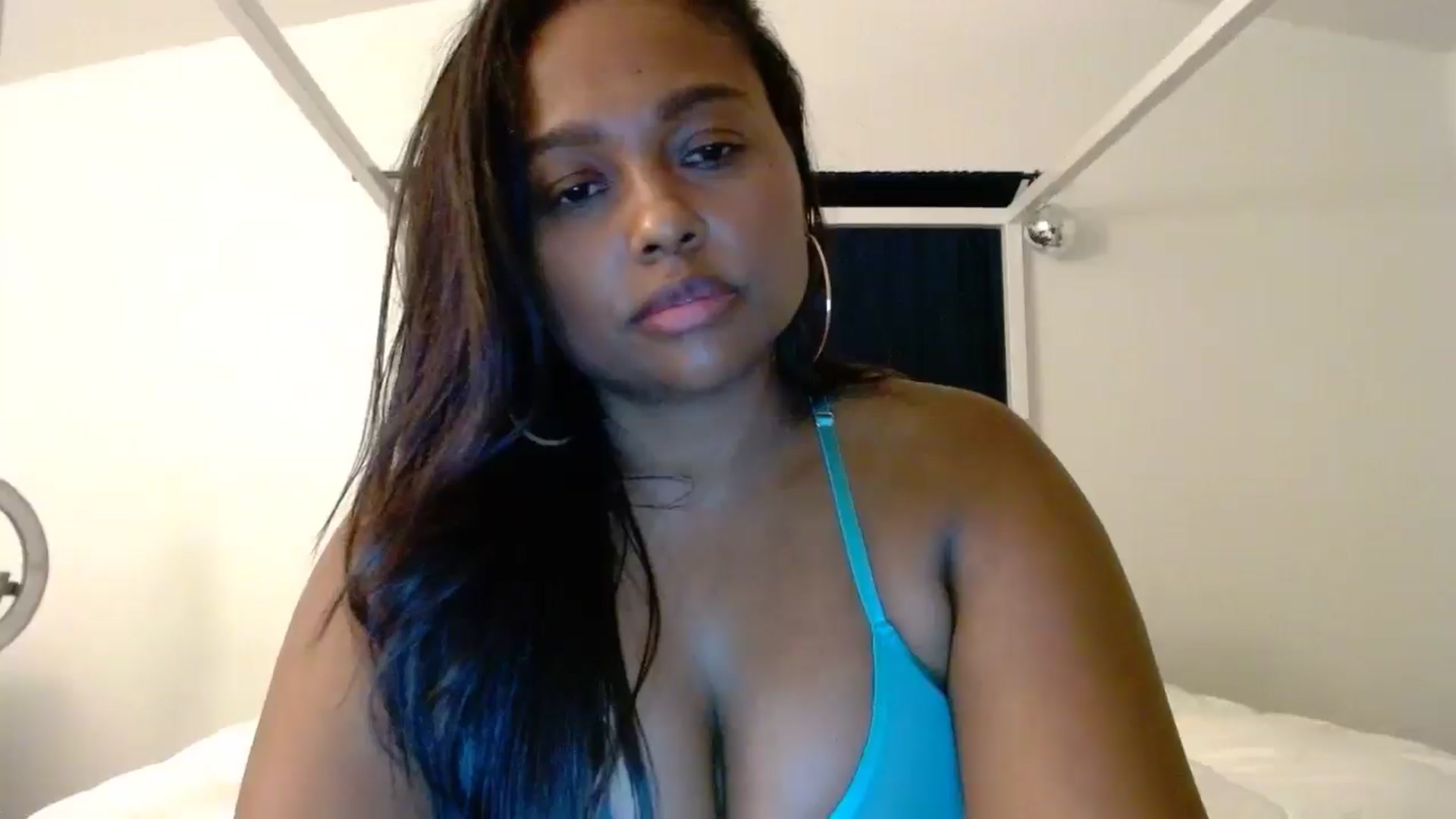 Gallery image thumbnail from Gisellevvi's myfreecams stream on, 08/25/2024, 09:36 image 3 of 20