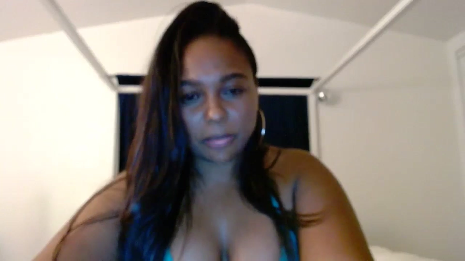 Gallery image thumbnail from Gisellevvi's myfreecams stream on, 08/25/2024, 10:22 image 3 of 20