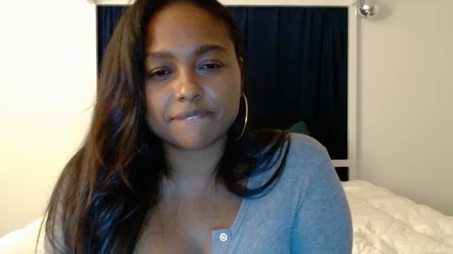 Gallery image thumbnail from Gisellevvi's myfreecams stream on, 08/29/2024, 08:57 image 5 of 20