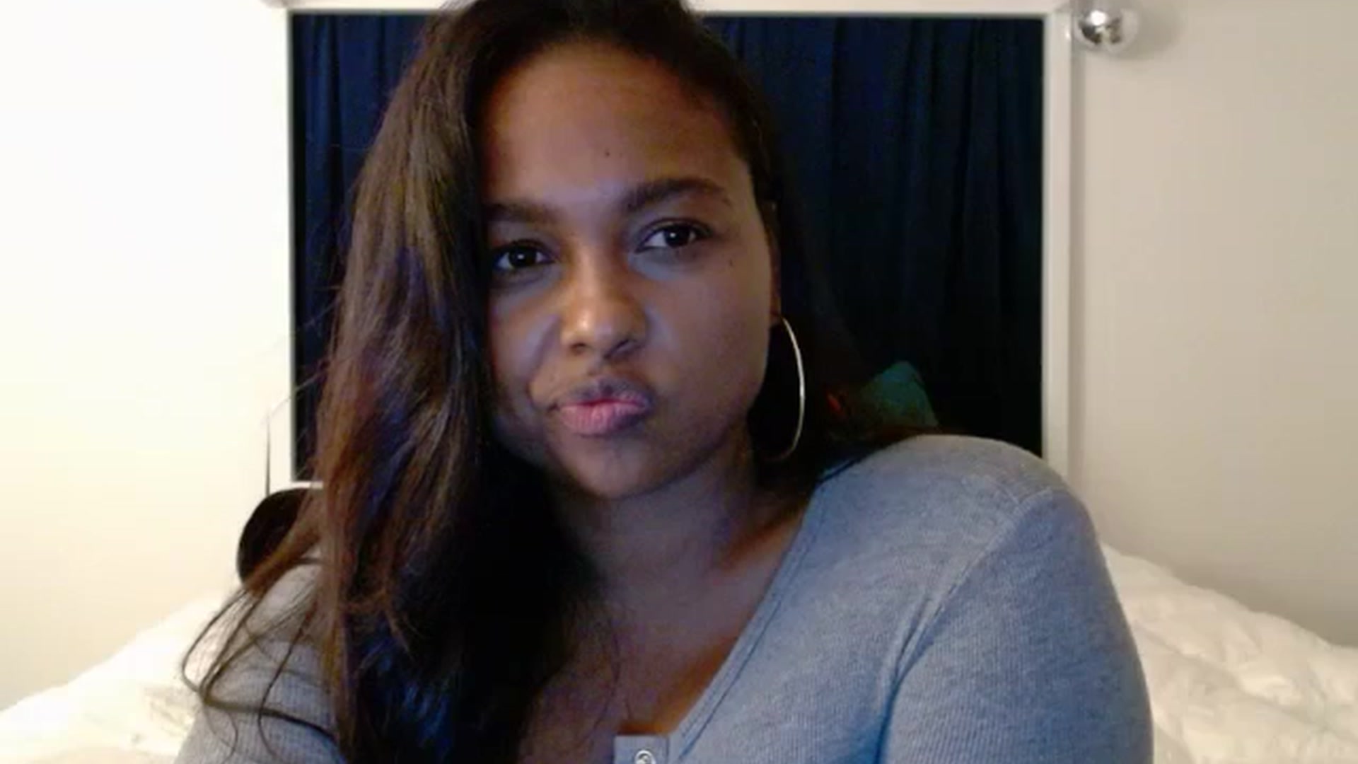 Gallery image thumbnail from Gisellevvi's myfreecams stream on, 08/29/2024, 08:57 image 7 of 20