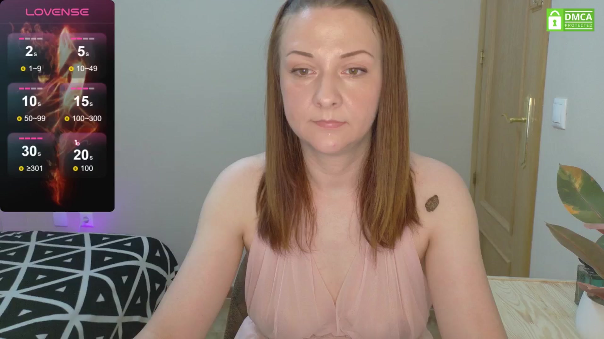 Gallery image thumbnail from GiuliaShow's myfreecams stream on, 08/25/2024, 24:02 image 14 of 20