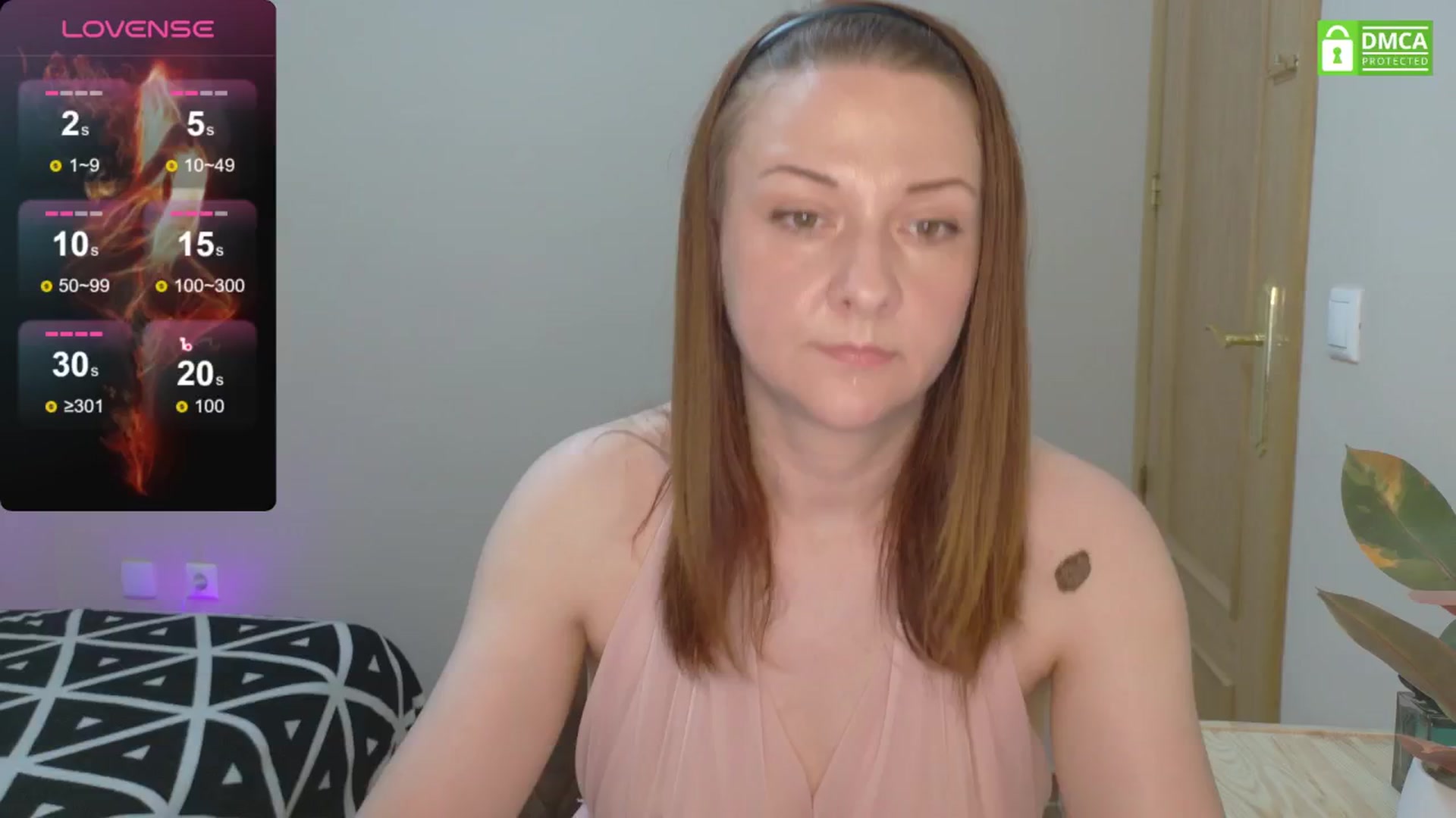 Gallery image thumbnail from GiuliaShow's myfreecams stream on, 08/25/2024, 24:02 image 13 of 20