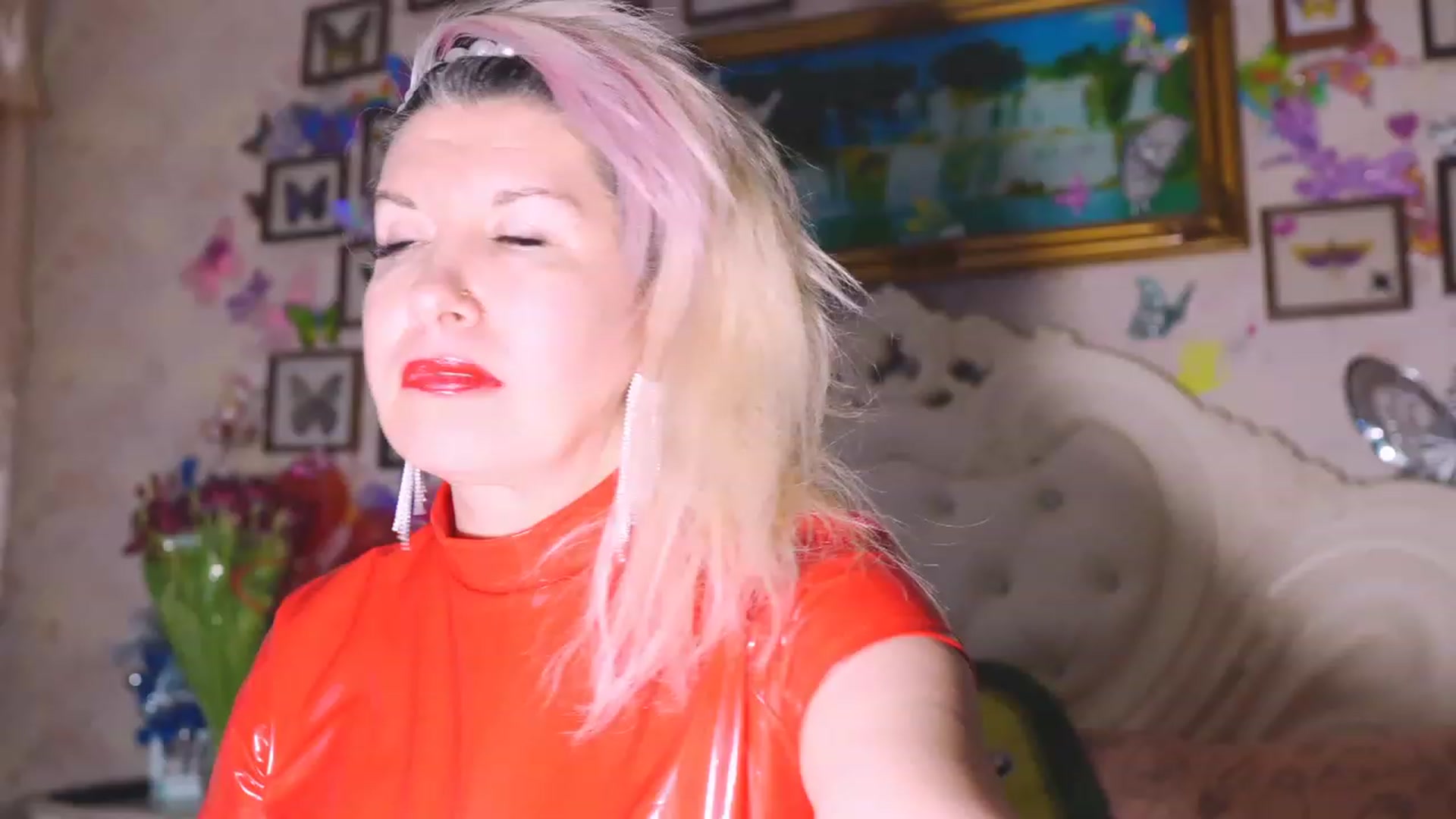 Gallery image thumbnail from GiveMeHotSex's myfreecams stream on, 03/17/2024, 12:49 image 16 of 20