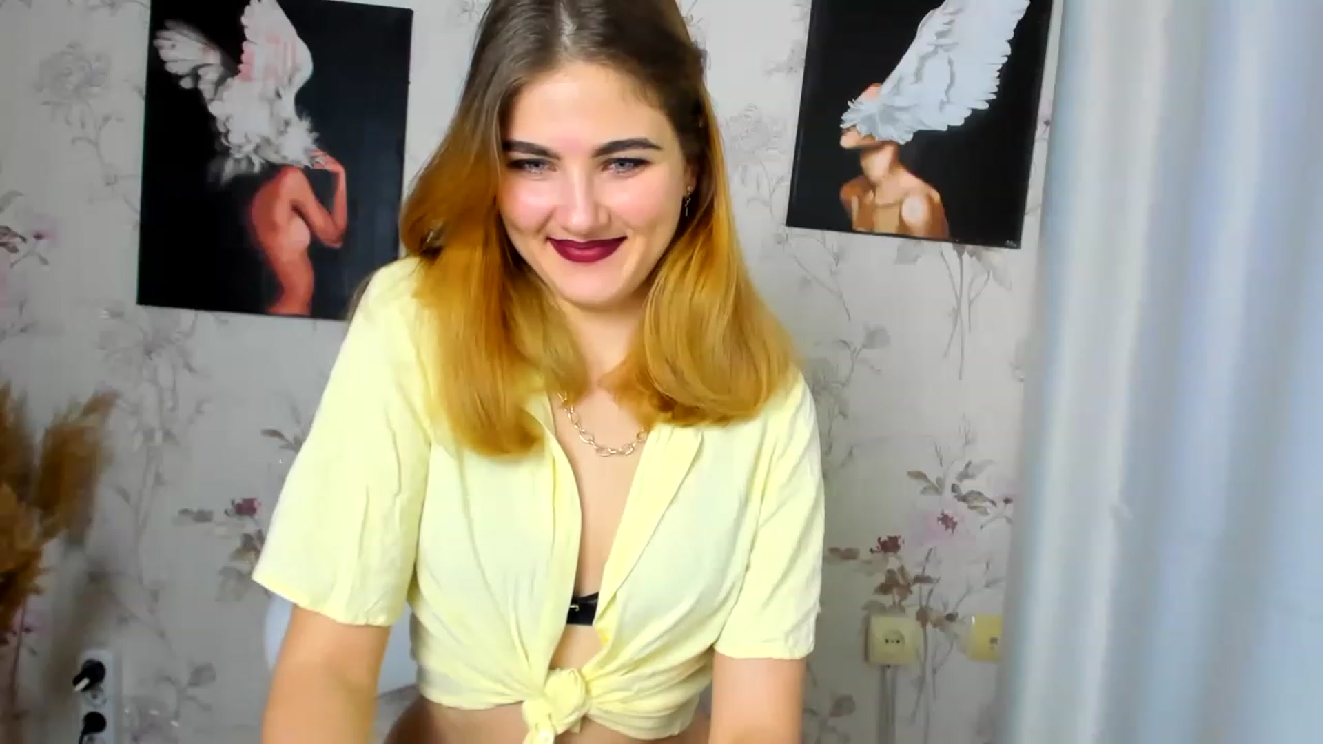 Gallery image thumbnail from GladysSmith's myfreecams stream on, 03/15/2023, 11:33 image 18 of 20