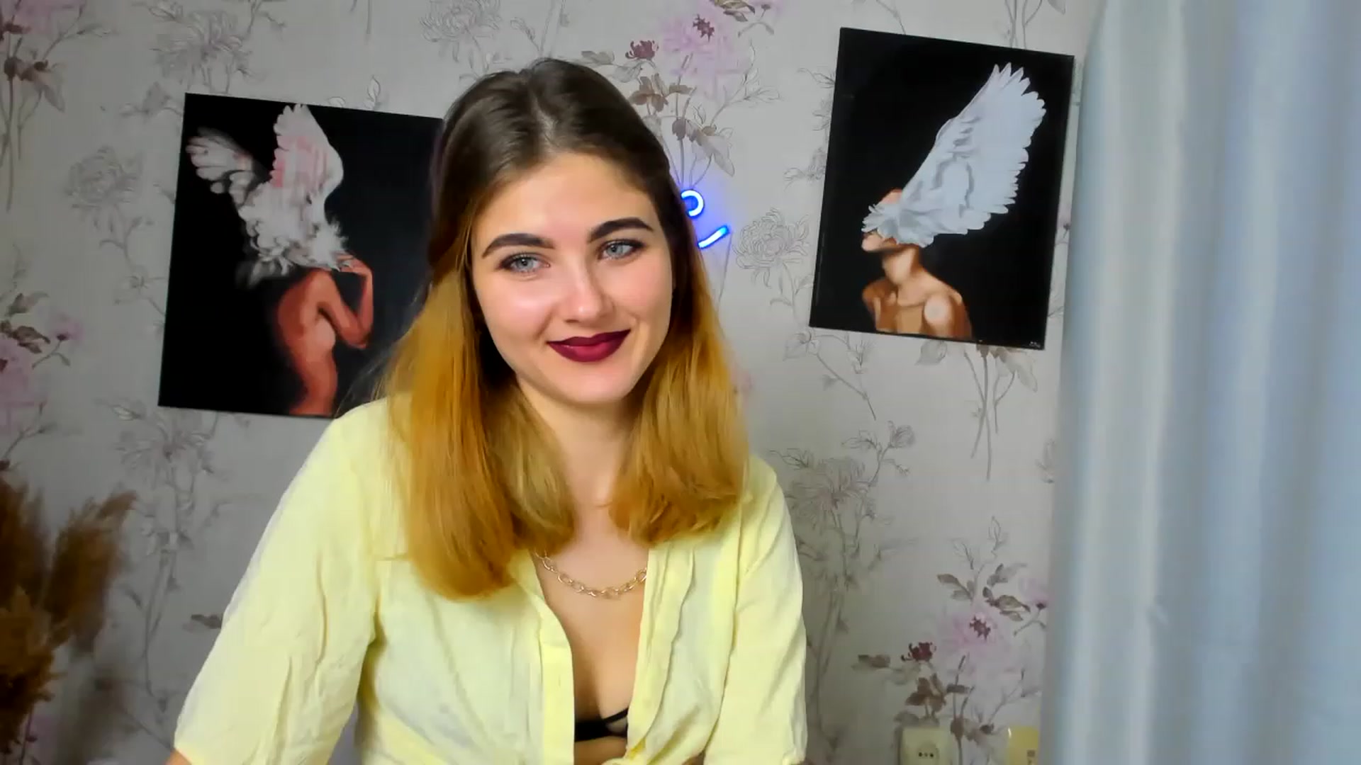 Gallery image thumbnail from GladysSmith's myfreecams stream on, 03/15/2023, 11:33 image 1 of 20