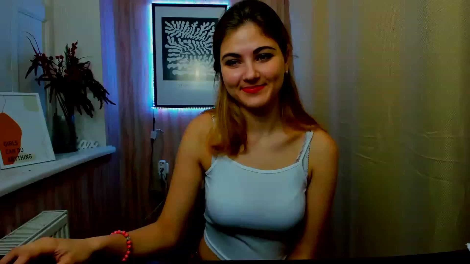 Gallery image thumbnail from GladysSmith's myfreecams stream on, 03/16/2023, 09:18 image 16 of 20