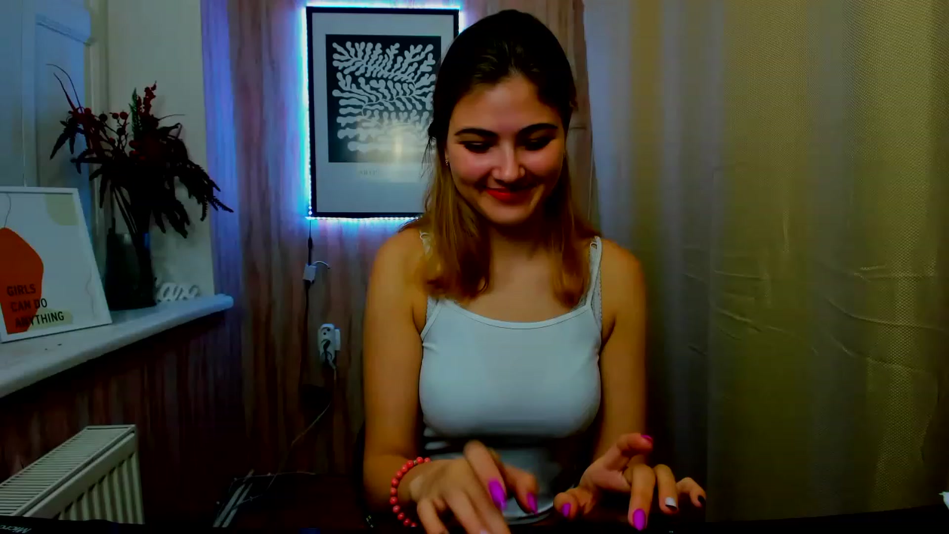 Gallery image thumbnail from GladysSmith's myfreecams stream on, 03/16/2023, 09:18 image 10 of 20
