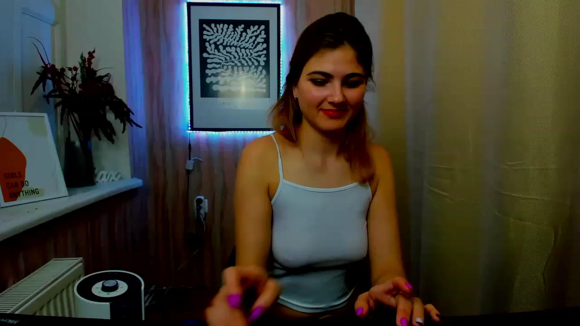 Gallery image thumbnail from GladysSmith's myfreecams stream on, 03/16/2023, 10:31 image 16 of 20