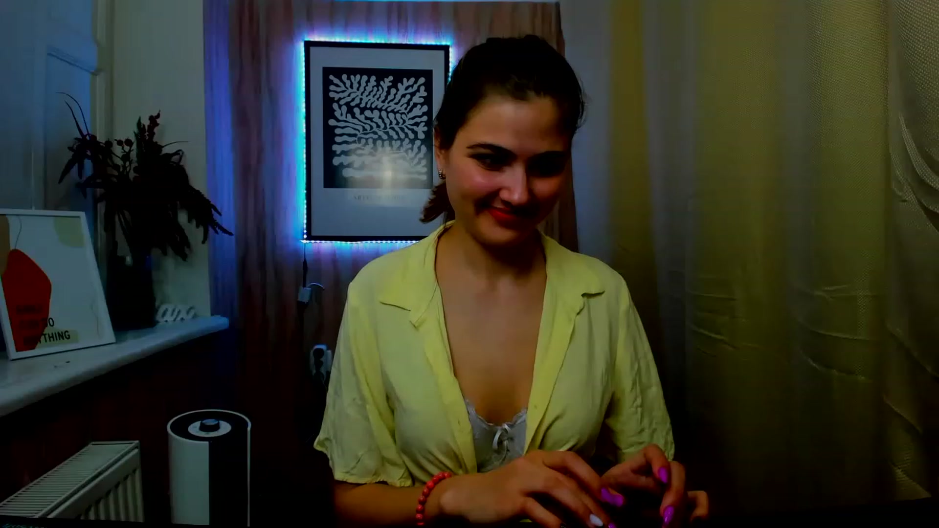 Gallery image thumbnail from GladysSmith's myfreecams stream on, 03/16/2023, 12:36 image 13 of 20