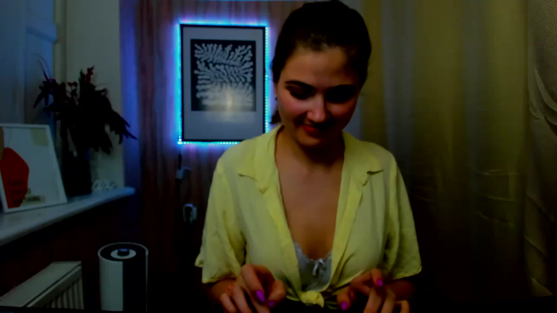 Gallery image thumbnail from GladysSmith's myfreecams stream on, 03/16/2023, 12:36 image 15 of 20