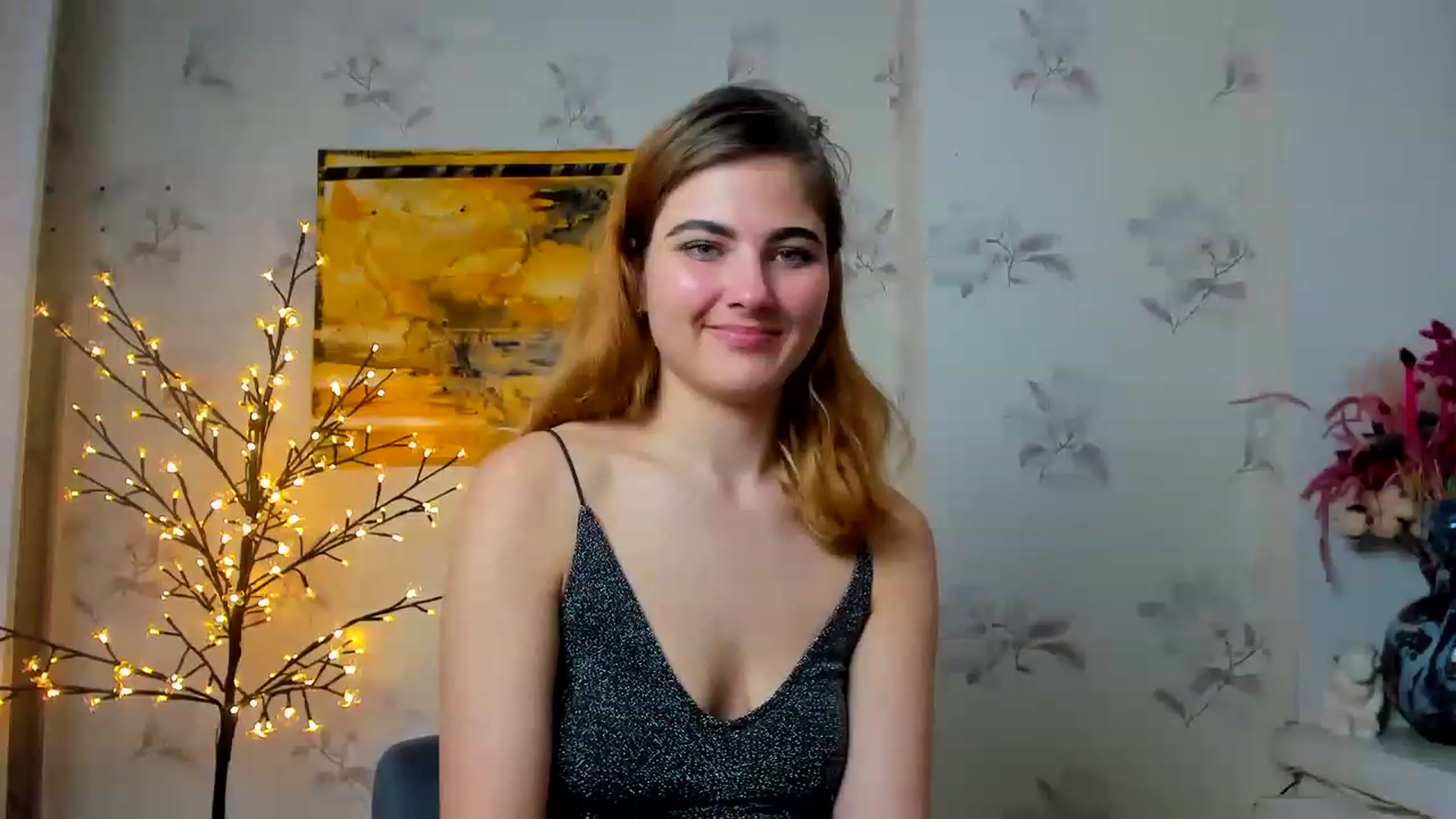 Gallery image thumbnail from GladysSmith's myfreecams stream on, 03/19/2023, 12:44 image 6 of 20