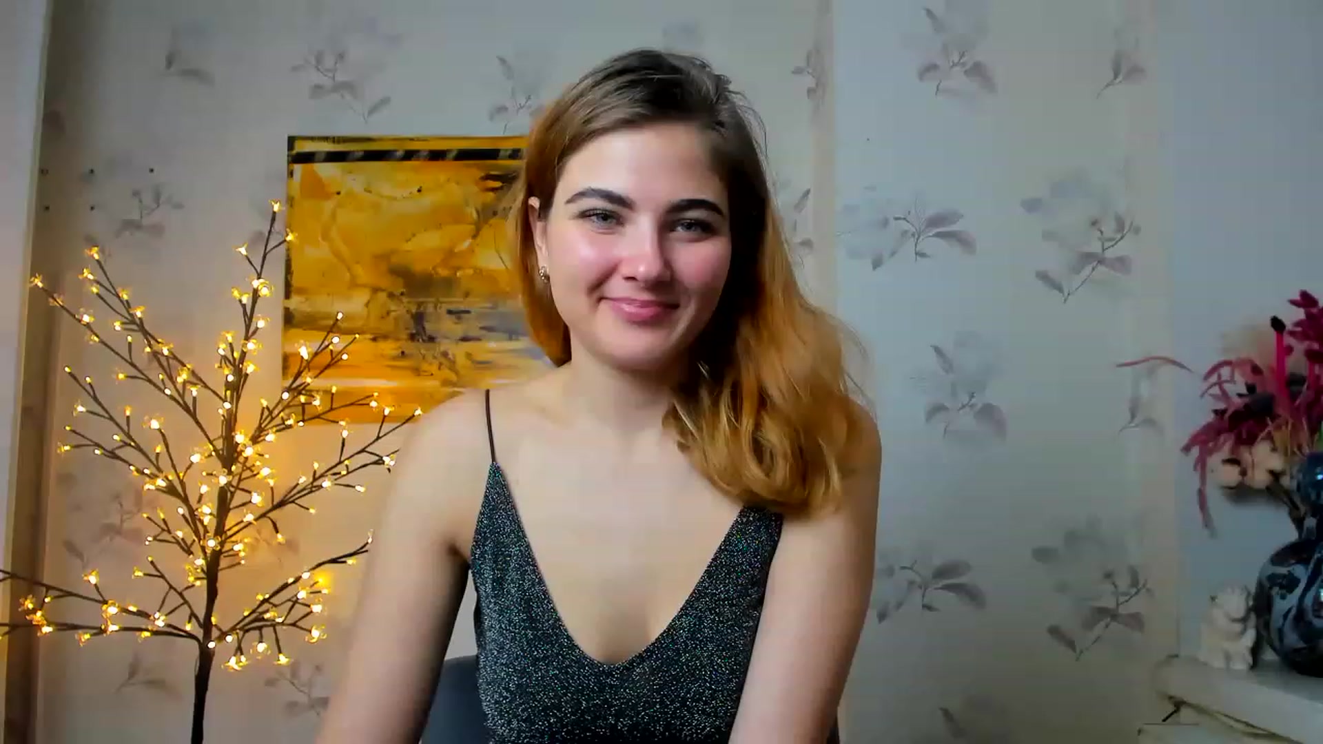 Gallery image thumbnail from GladysSmith's myfreecams stream on, 03/19/2023, 12:44 image 1 of 20