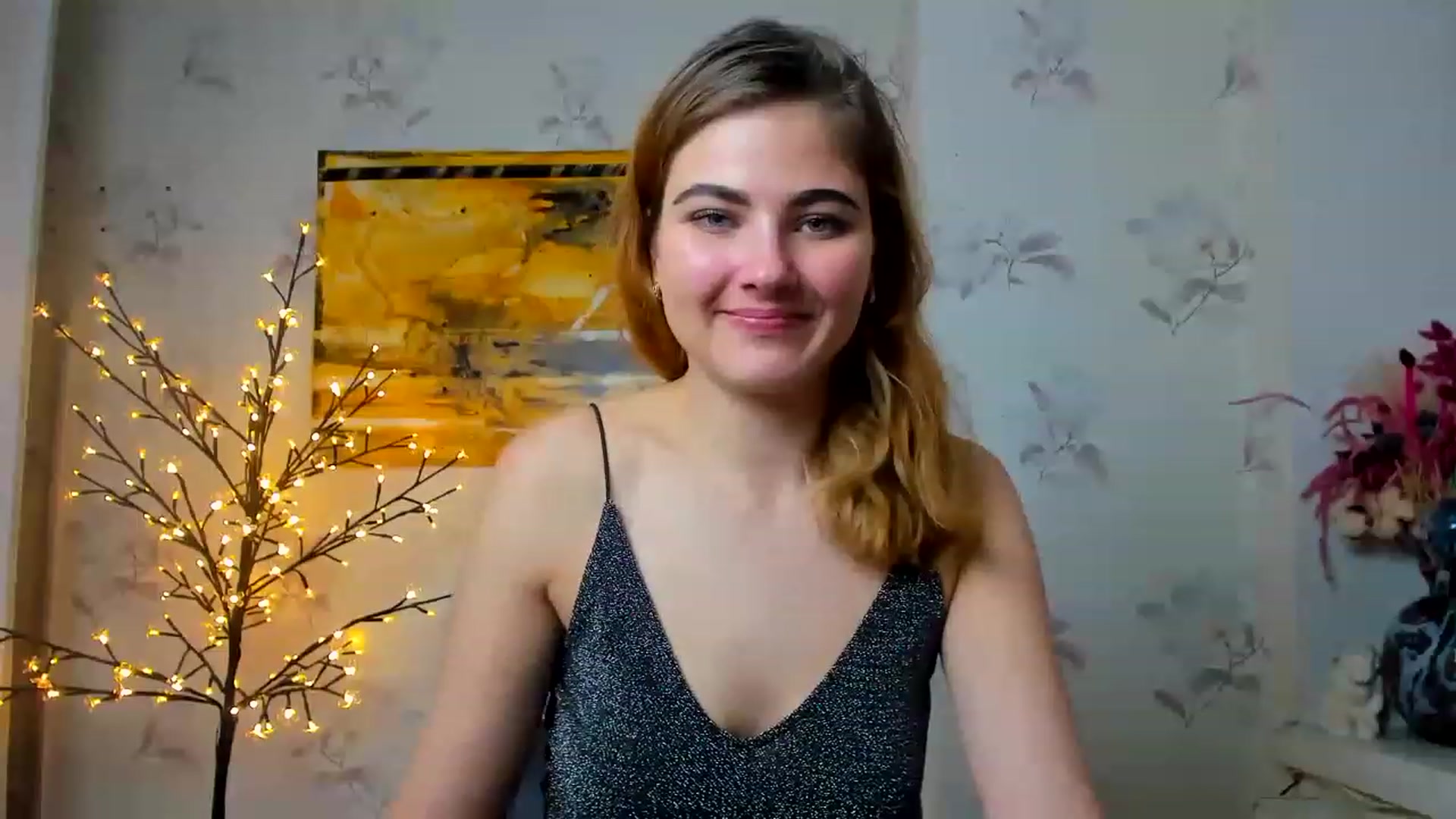 Gallery image thumbnail from GladysSmith's myfreecams stream on, 03/19/2023, 12:44 image 11 of 20