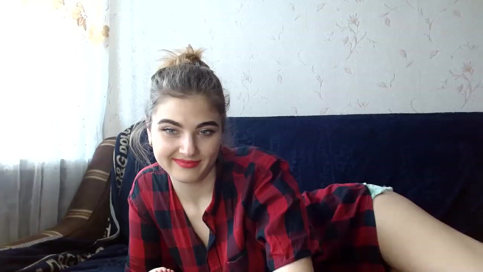 Gallery image thumbnail from GladysSmith's myfreecams stream on, 03/21/2023, 09:37 image 15 of 20