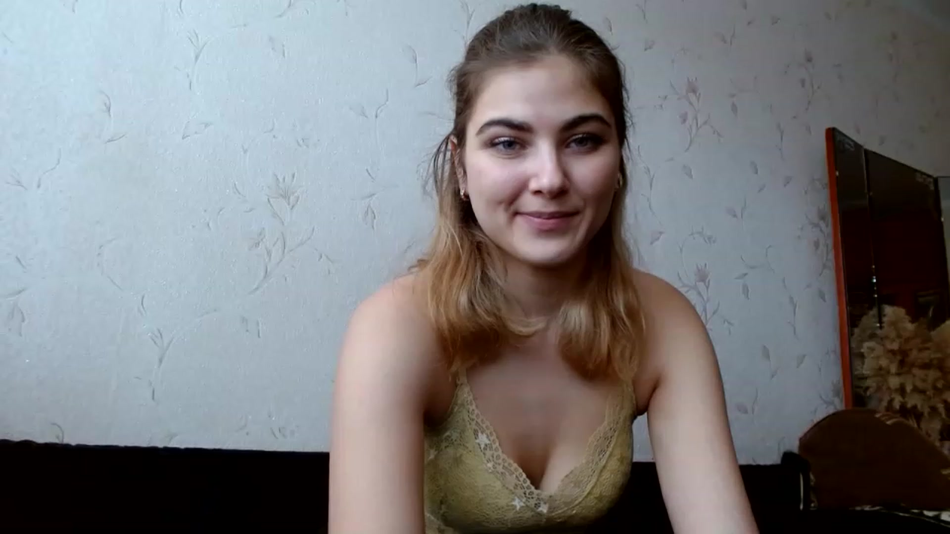 Gallery image thumbnail from GladysSmith's myfreecams stream on, 03/22/2023, 10:28 image 2 of 20