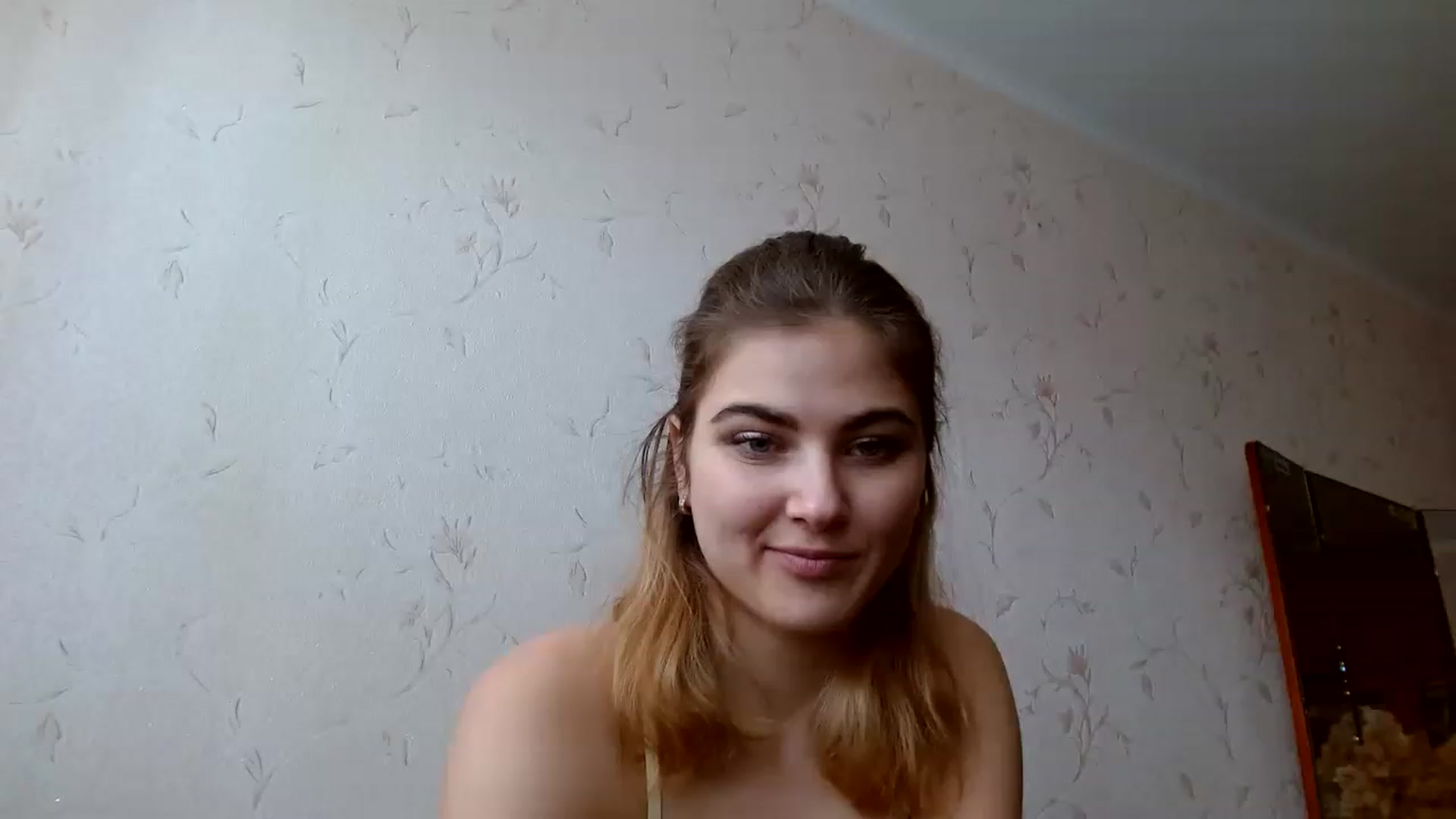 Gallery image thumbnail from GladysSmith's myfreecams stream on, 03/22/2023, 10:28 image 12 of 20