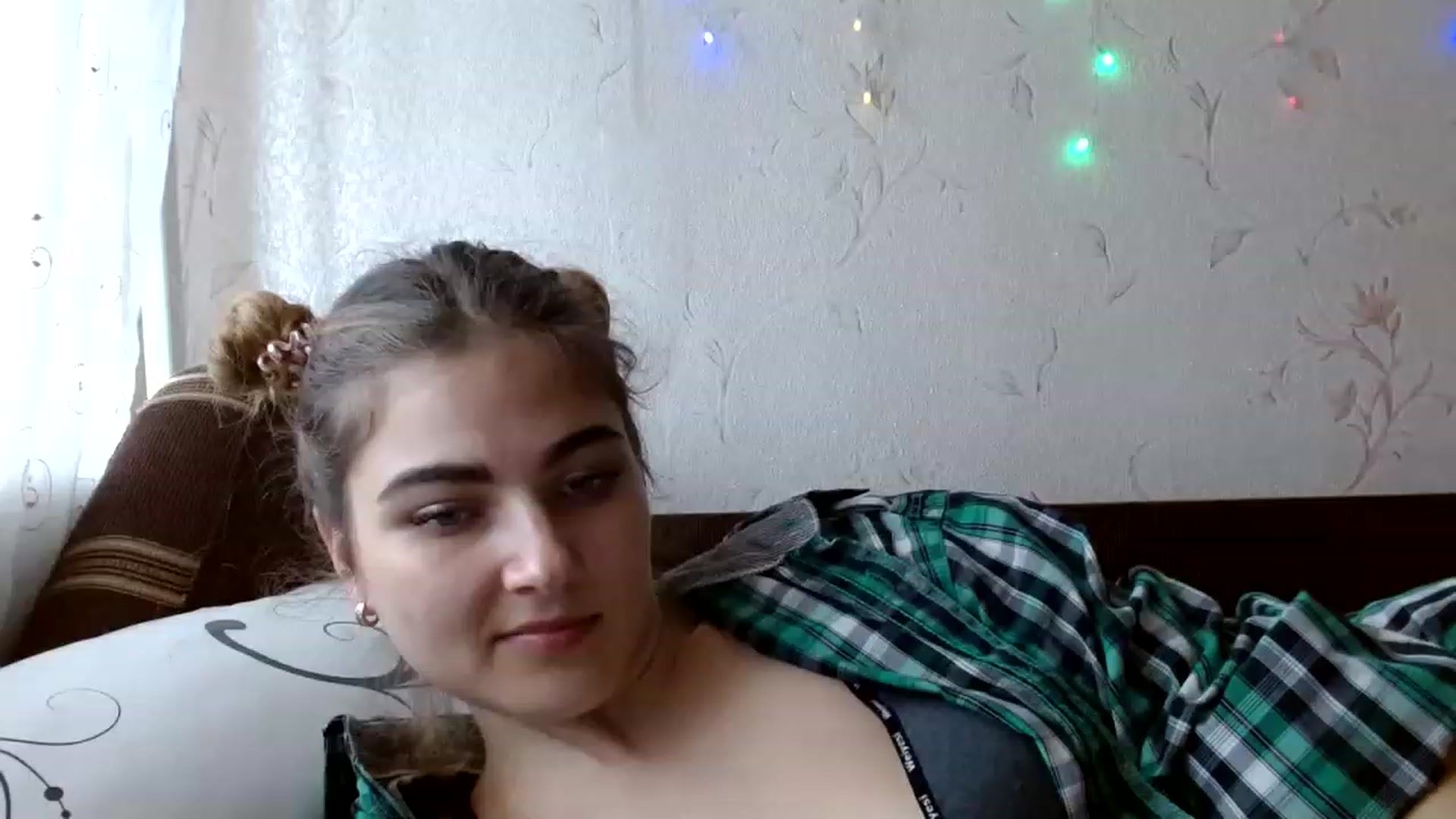Gallery image thumbnail from GladysSmith's myfreecams stream on, 03/28/2023, 09:43 image 14 of 20