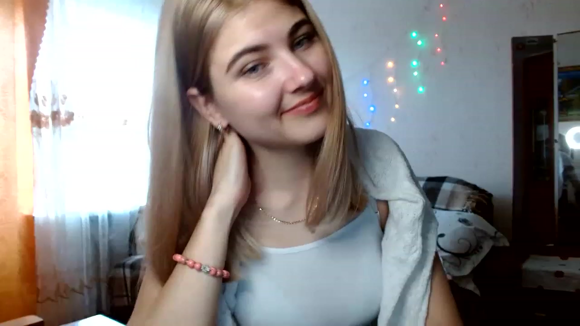 Gallery image thumbnail from GladysSmith's myfreecams stream on, 04/04/2023, 09:19 image 6 of 20