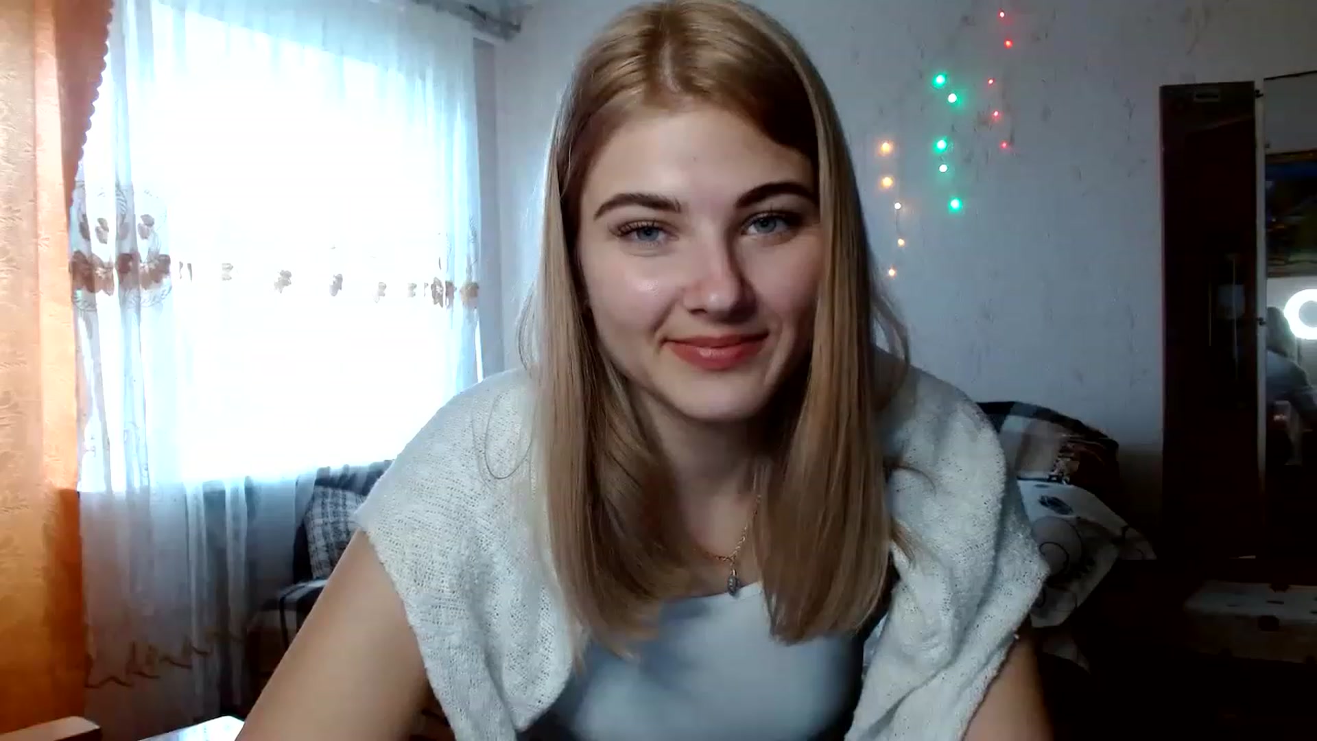 Gallery image thumbnail from GladysSmith's myfreecams stream on, 04/04/2023, 09:19 image 3 of 20