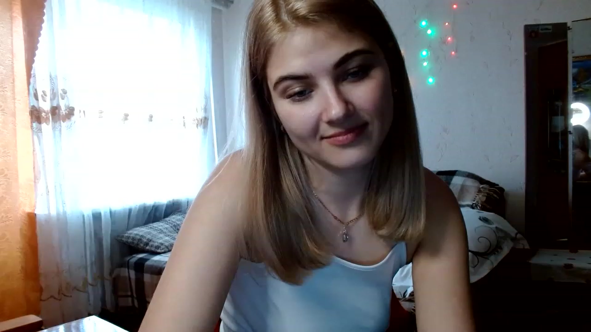 Gallery image thumbnail from GladysSmith's myfreecams stream on, 04/04/2023, 12:39 image 10 of 20
