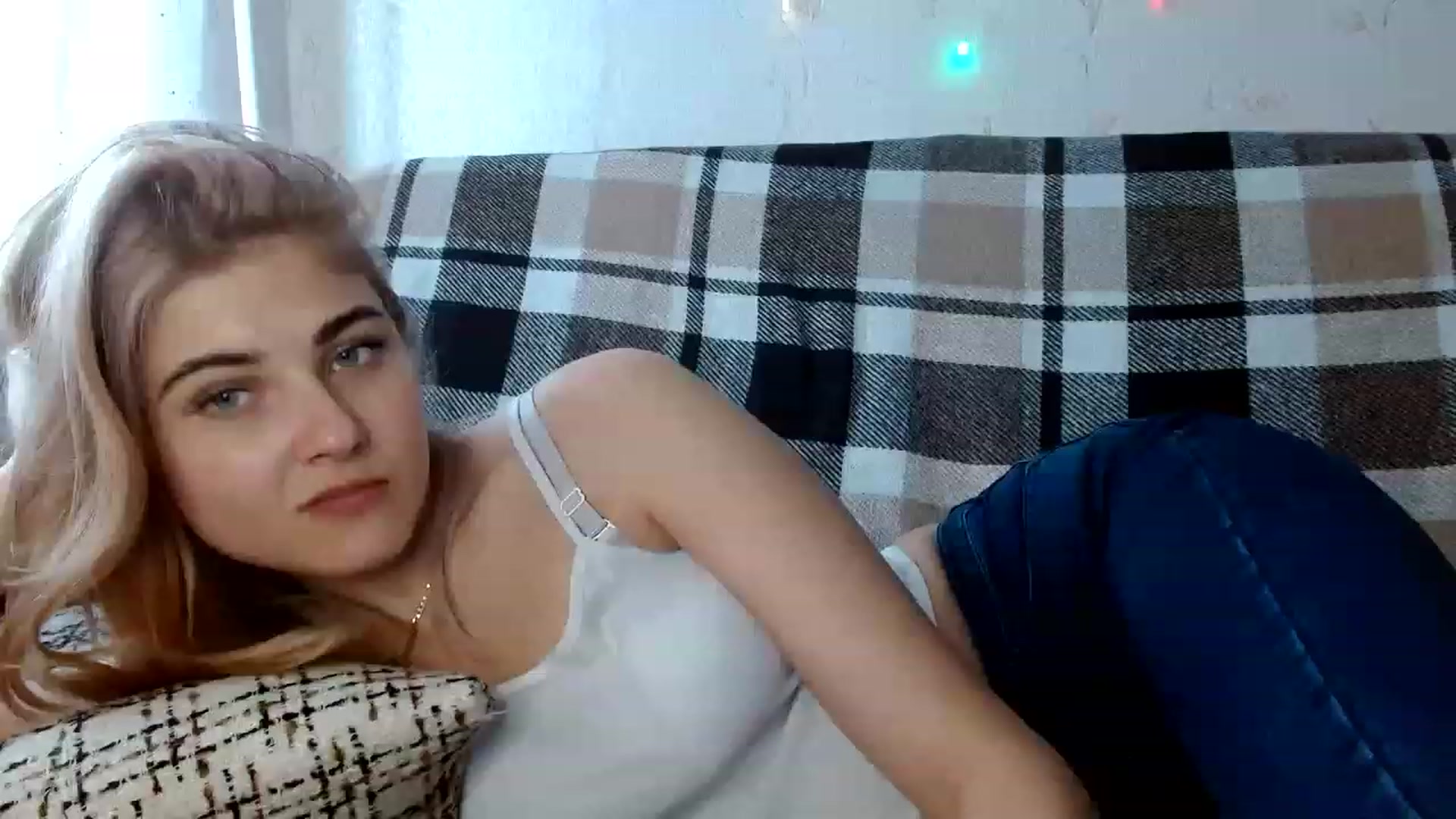Gallery image thumbnail from GladysSmith's myfreecams stream on, 04/04/2023, 12:39 image 3 of 20