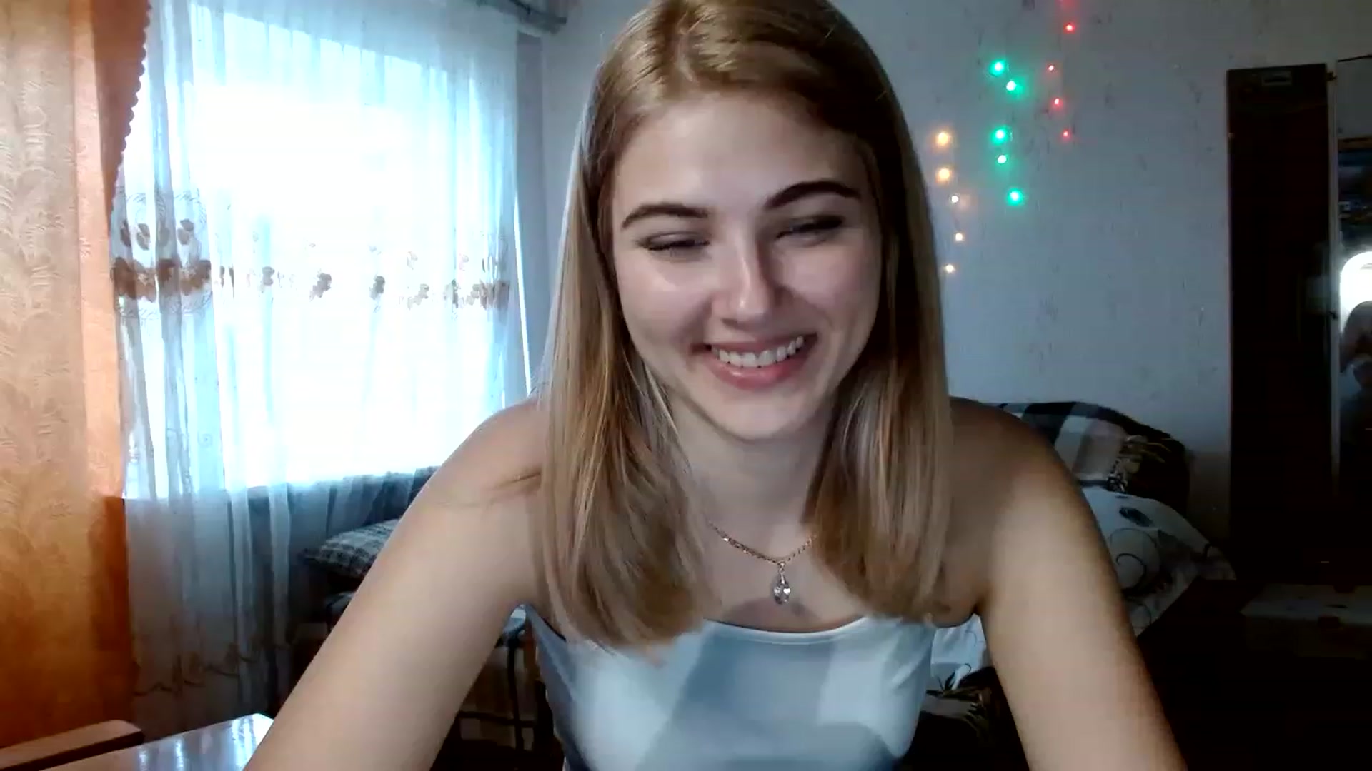 Gallery image thumbnail from GladysSmith's myfreecams stream on, 04/04/2023, 12:54 image 15 of 20