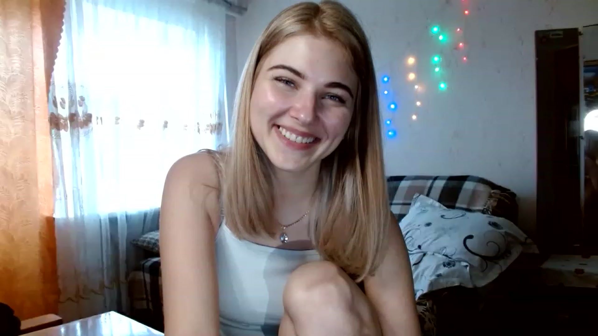 Gallery image thumbnail from GladysSmith's myfreecams stream on, 04/04/2023, 12:54 image 19 of 20