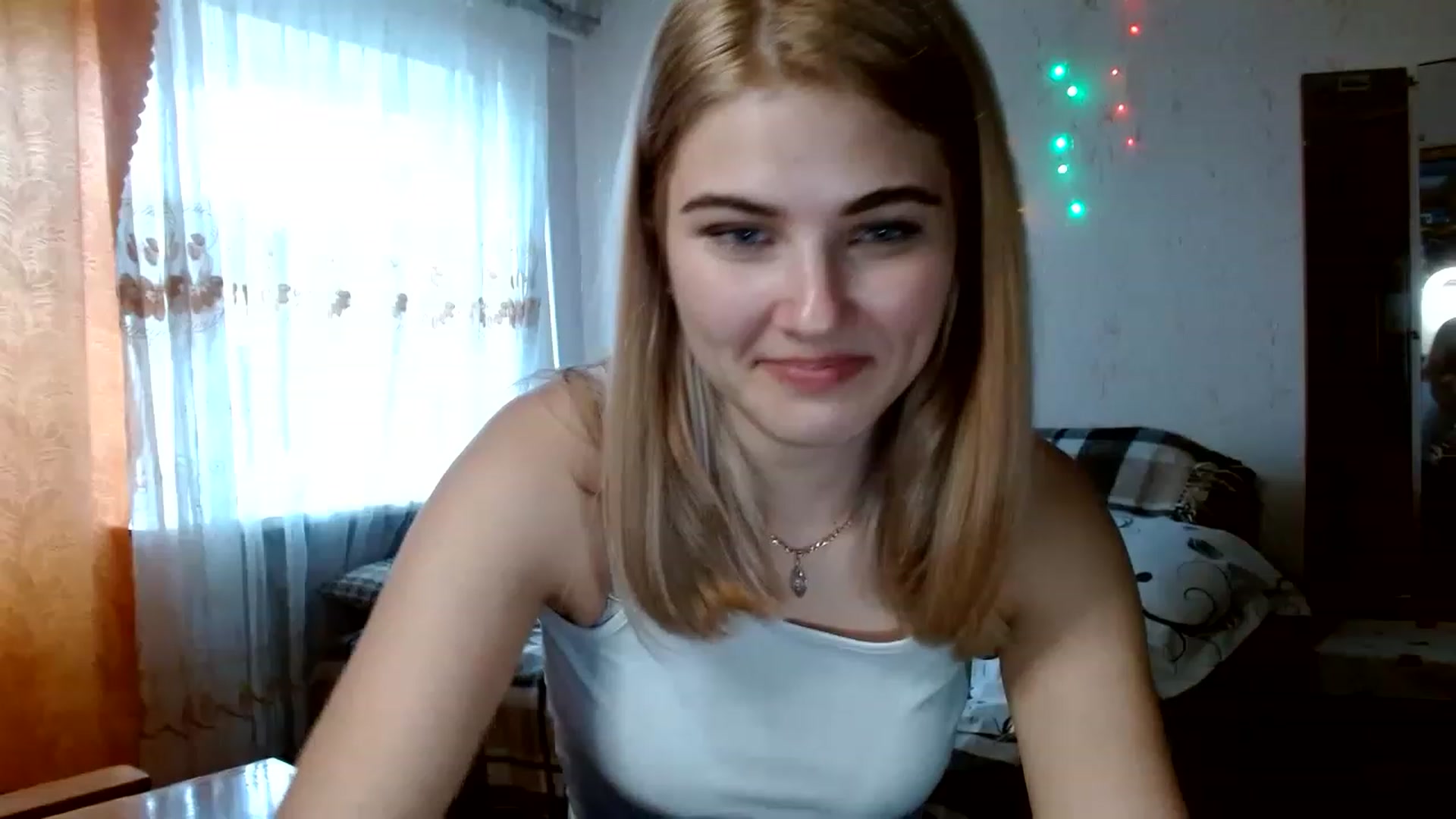 Gallery image thumbnail from GladysSmith's myfreecams stream on, 04/04/2023, 12:54 image 3 of 20