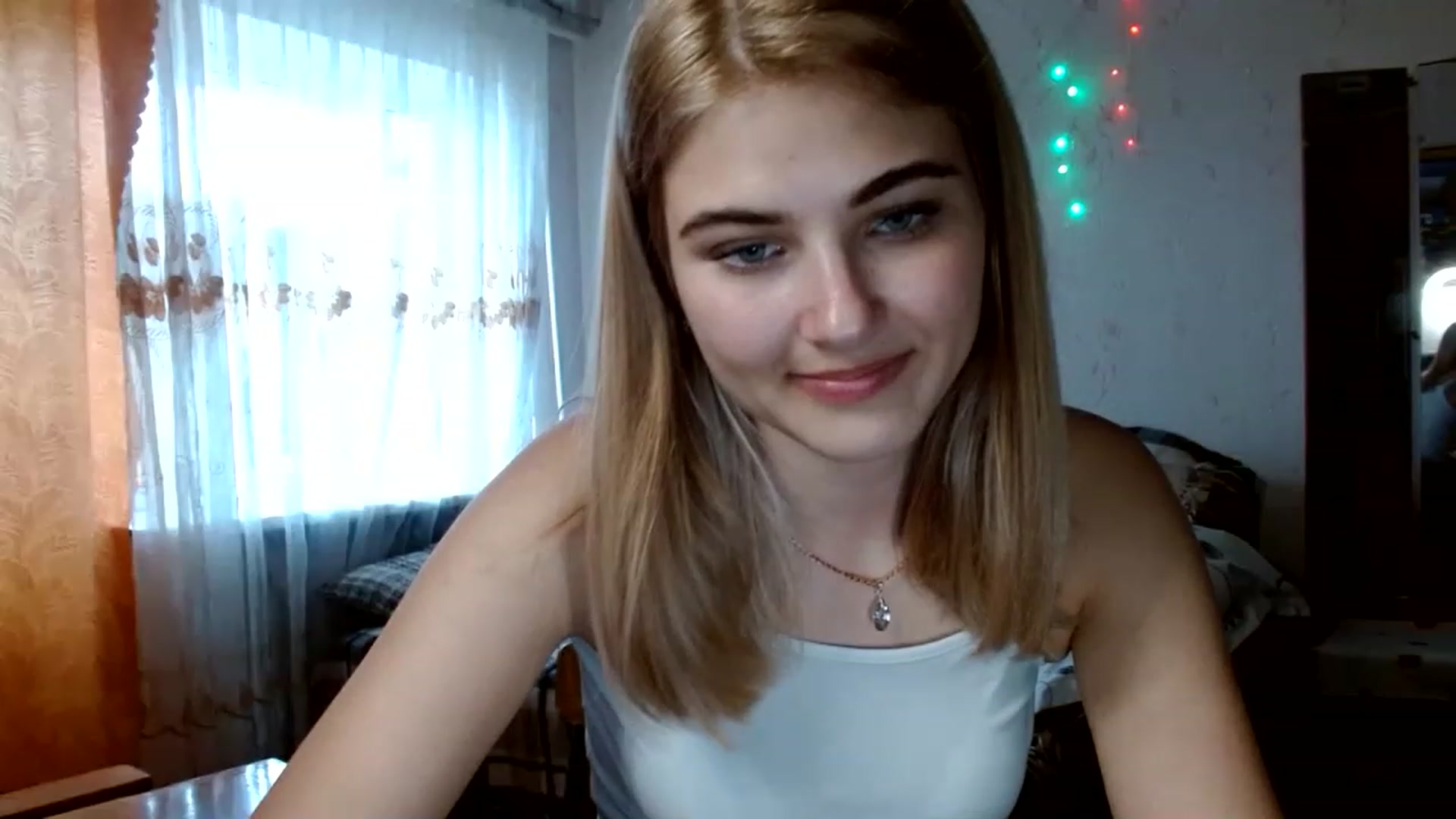 Gallery image thumbnail from GladysSmith's myfreecams stream on, 04/04/2023, 12:54 image 17 of 20