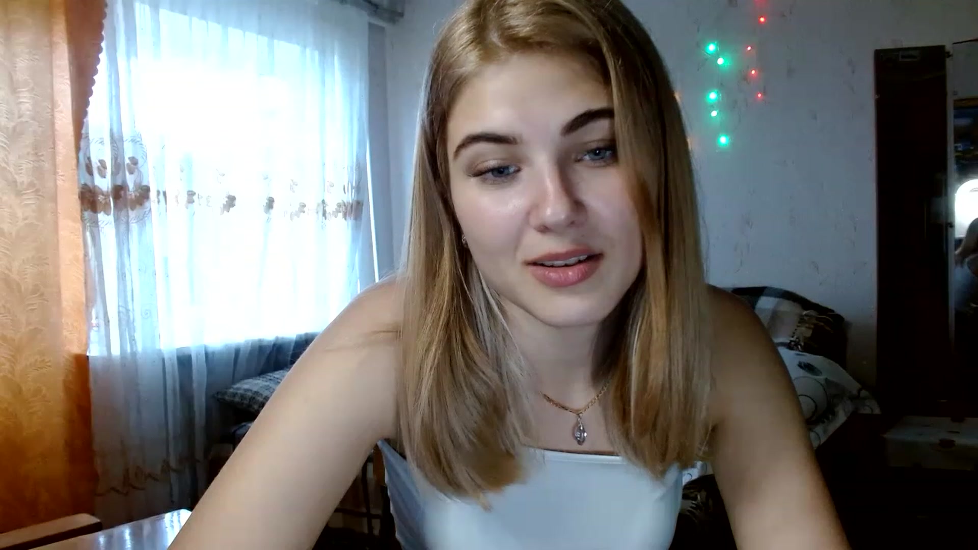 Gallery image thumbnail from GladysSmith's myfreecams stream on, 04/04/2023, 12:54 image 14 of 20