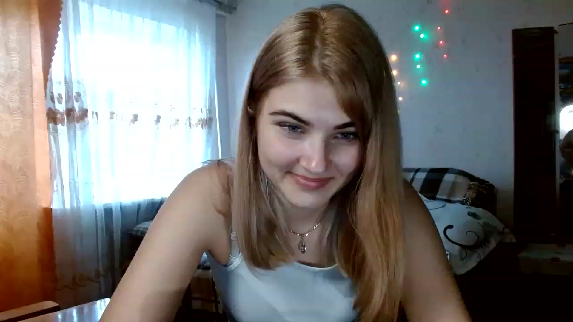 Gallery image thumbnail from GladysSmith's myfreecams stream on, 04/04/2023, 12:54 image 2 of 20