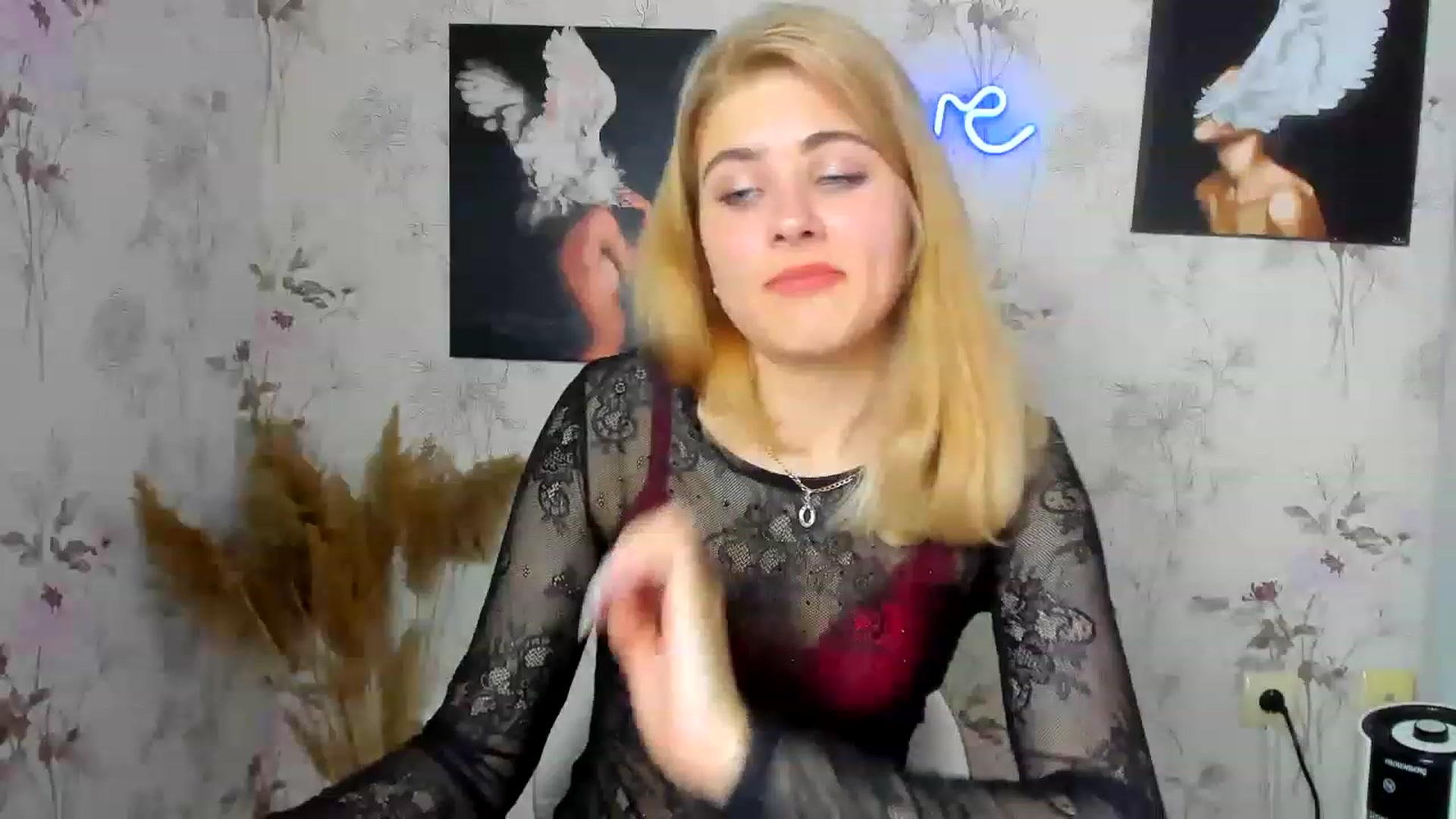 Gallery image thumbnail from GladysSmith's myfreecams stream on, 04/08/2023, 10:18 image 12 of 20