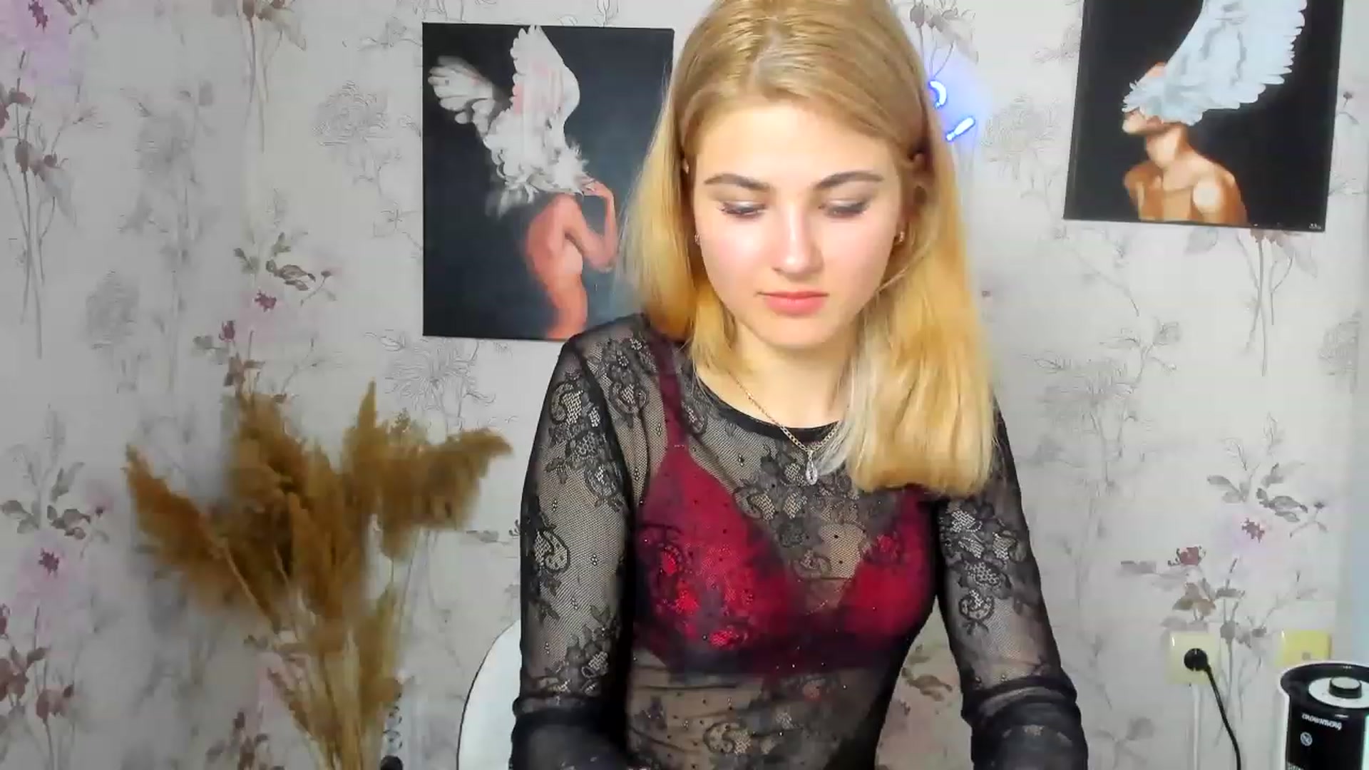 Gallery image thumbnail from GladysSmith's myfreecams stream on, 04/08/2023, 10:18 image 7 of 20