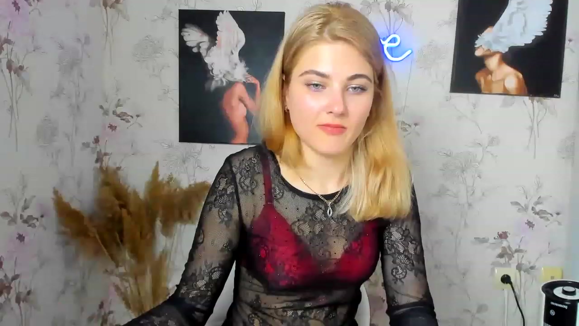 Gallery image thumbnail from GladysSmith's myfreecams stream on, 04/08/2023, 10:18 image 6 of 20